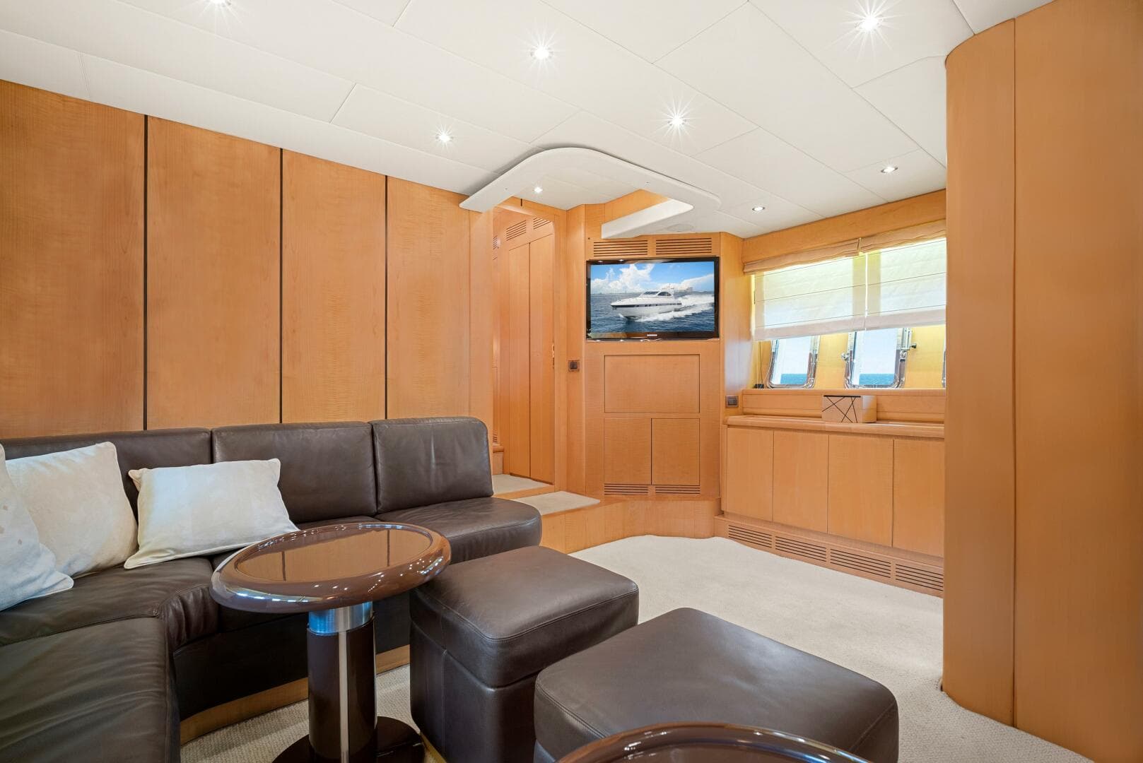 2001 Mangusta 72 — photo 54