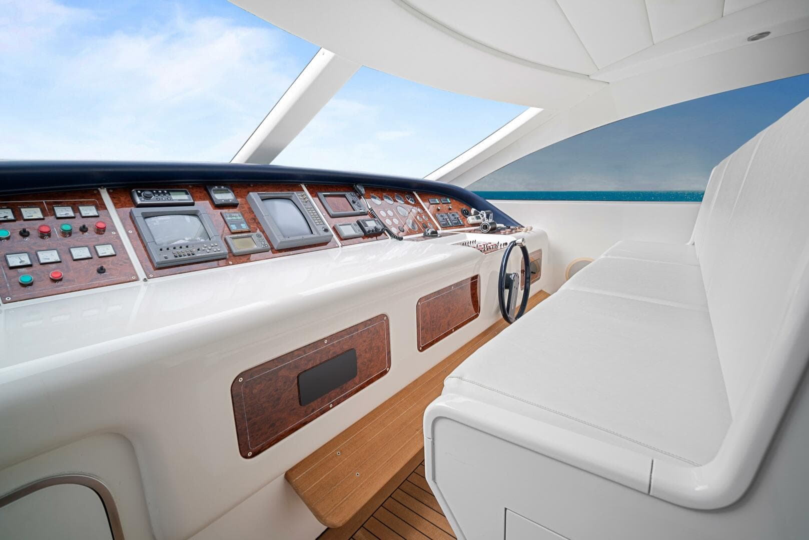 2001 Mangusta 72 — photo 46