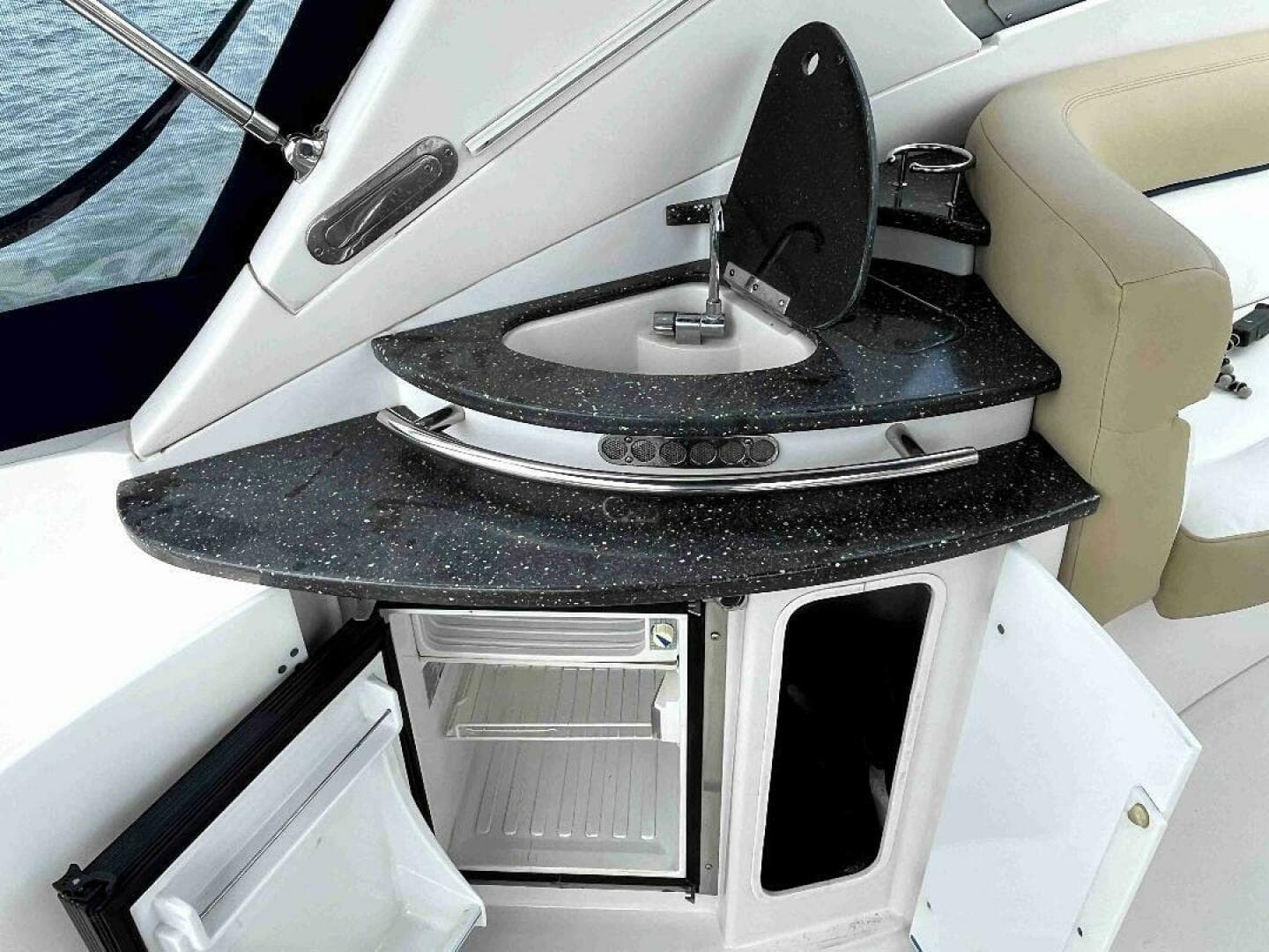 2008 Four Winns V338 — photo 14