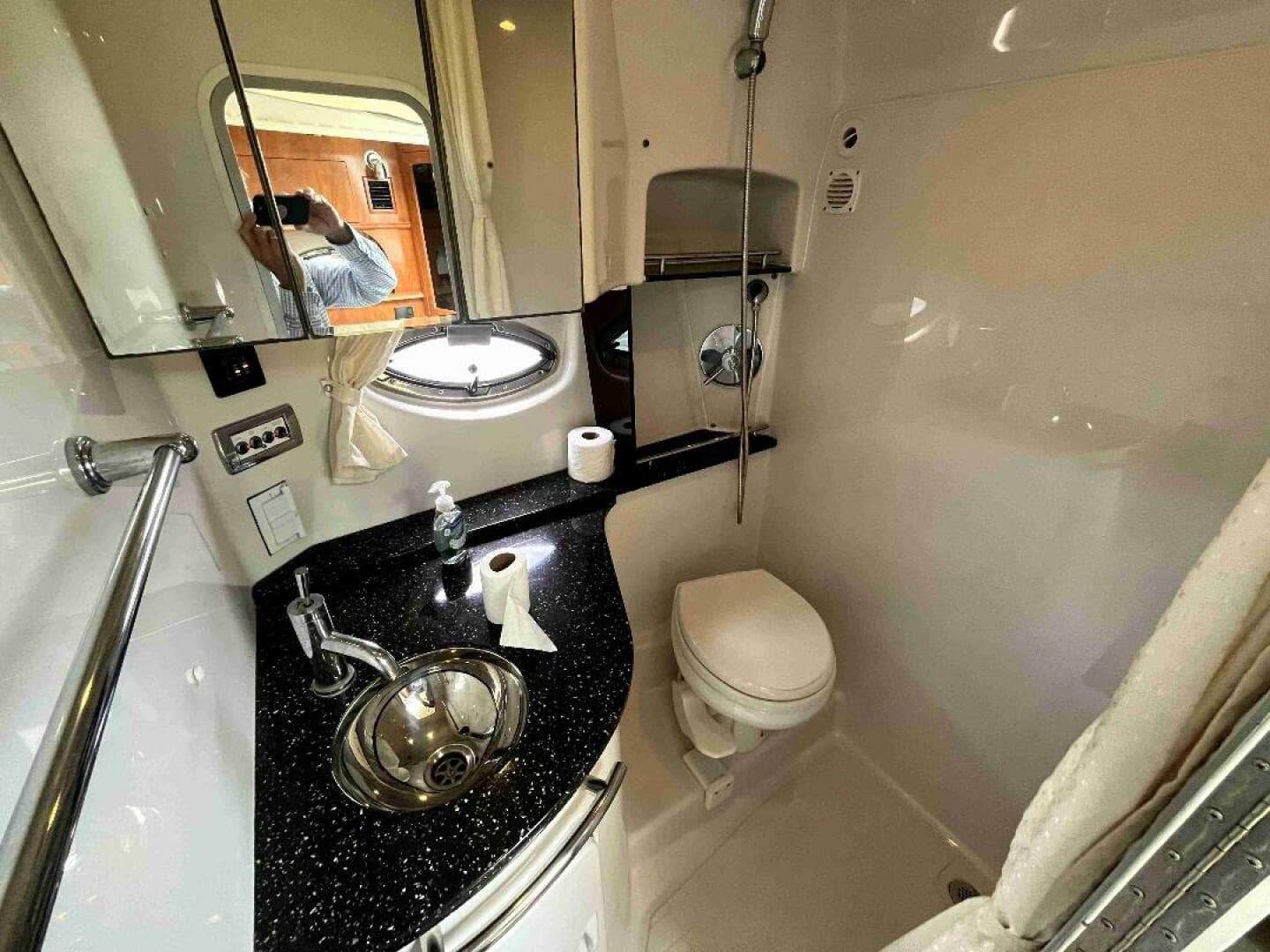 2008 Four Winns V338 — photo 29