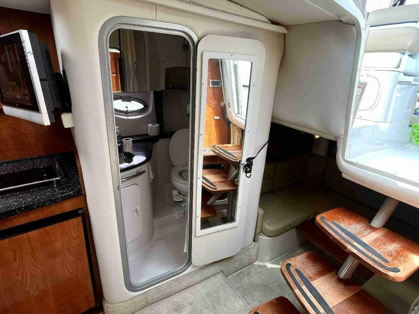 2008 Four Winns V338 — photo 28