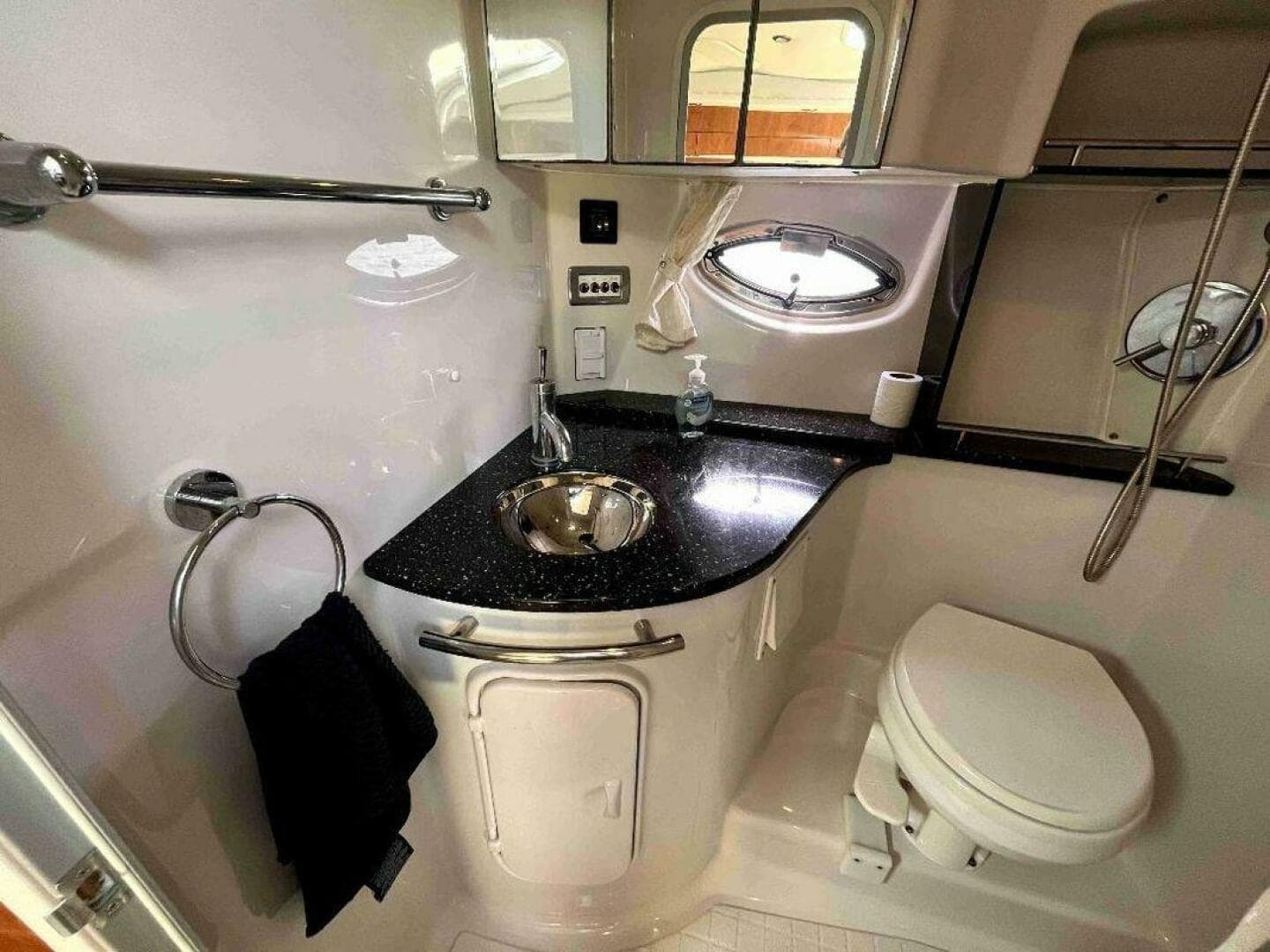 2008 Four Winns V338 — photo 31