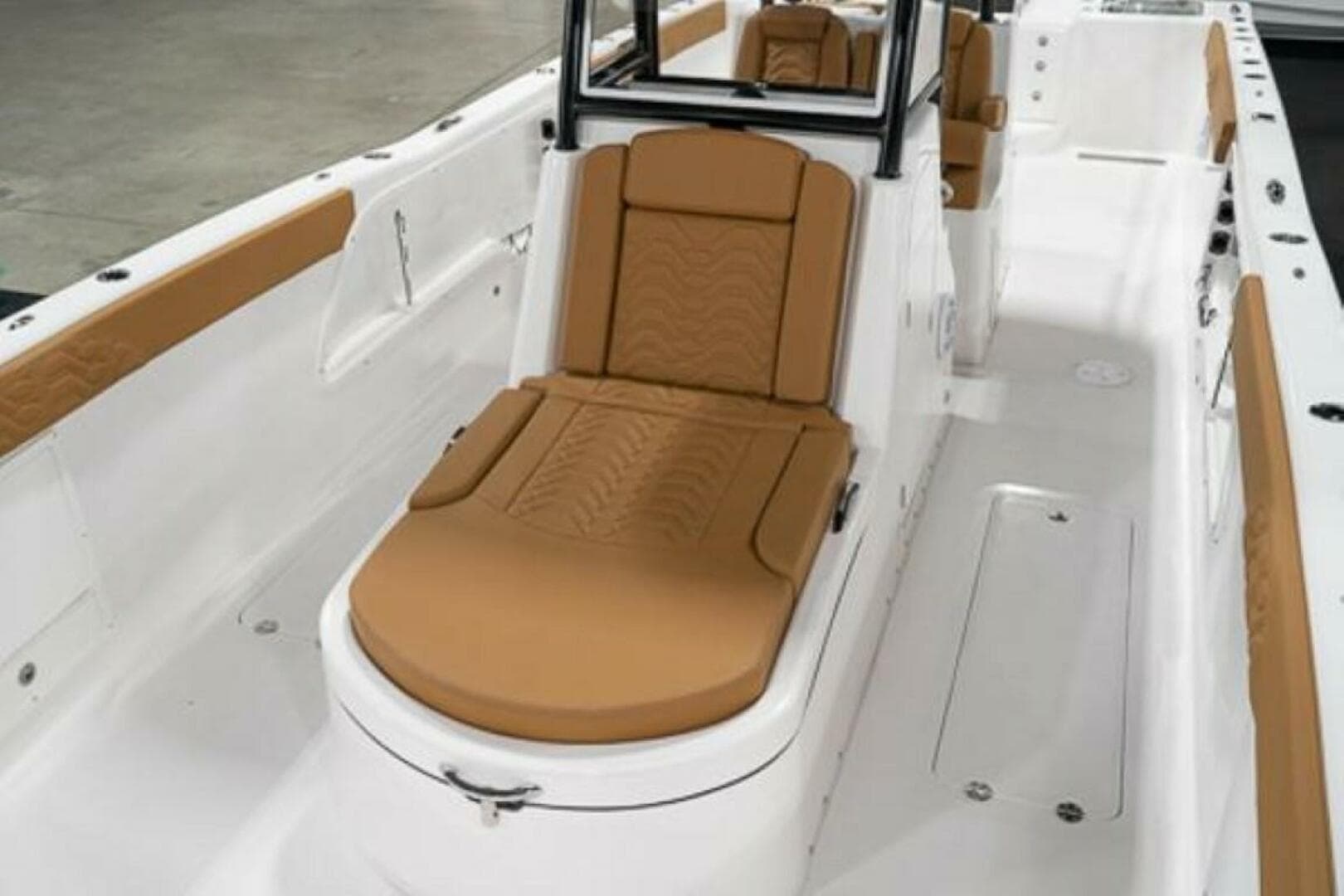2023 Twin Vee 340 Gfx CC — photo 3