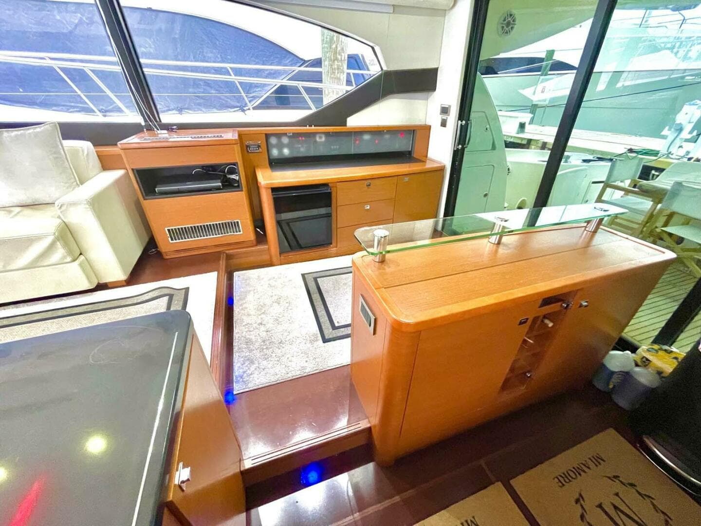 2013 Prestige 620 — photo 8