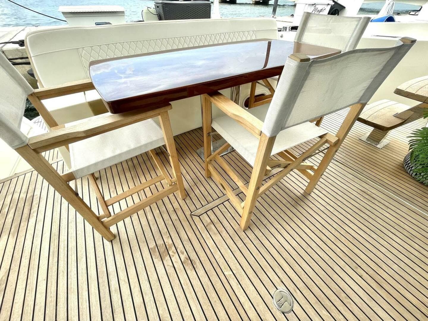 2013 Prestige 620 — photo 26