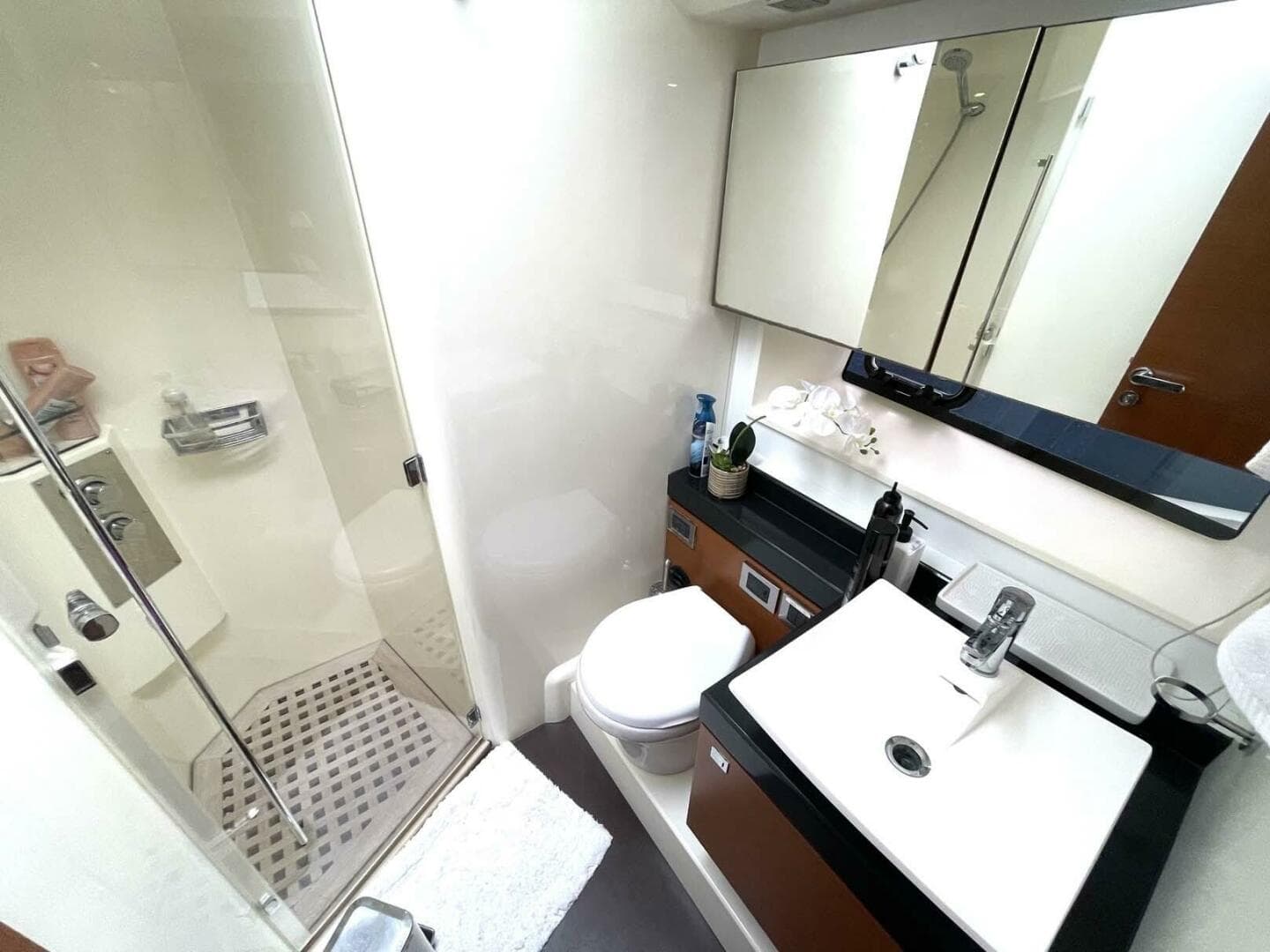 2013 Prestige 620 — photo 18