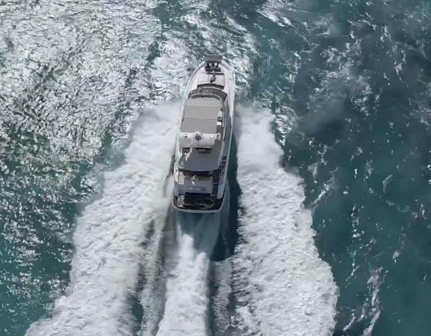 2013 Prestige 620 — photo 41