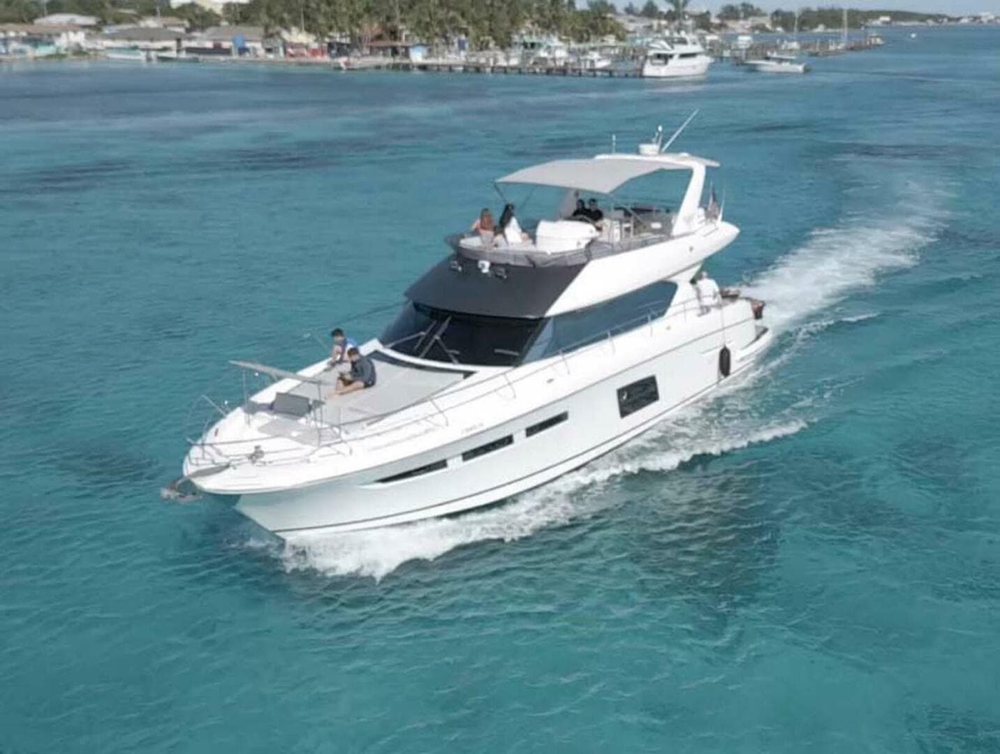 2013 Prestige 620 — photo 51