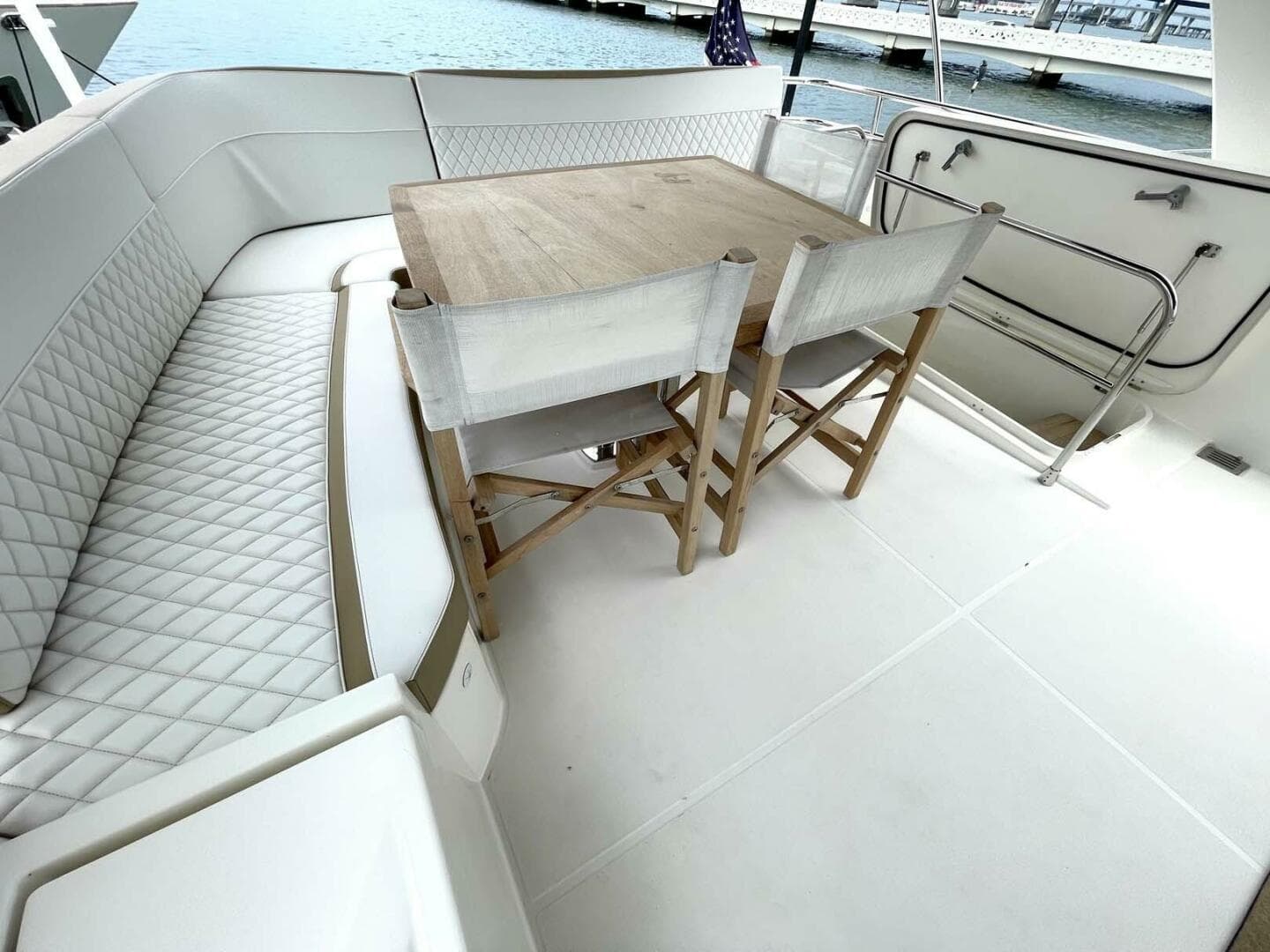 2013 Prestige 620 — photo 29