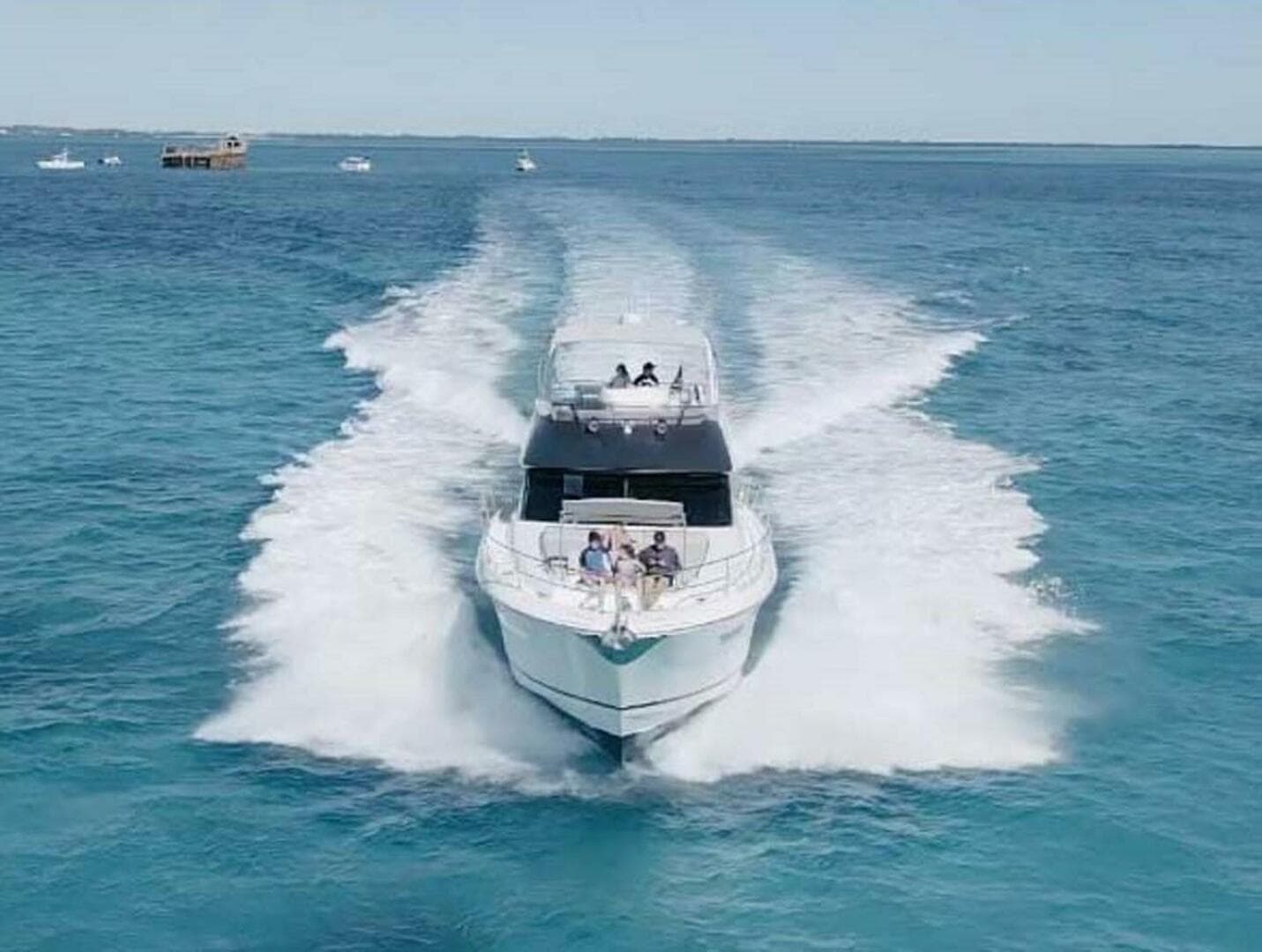 2013 Prestige 620 — photo 2