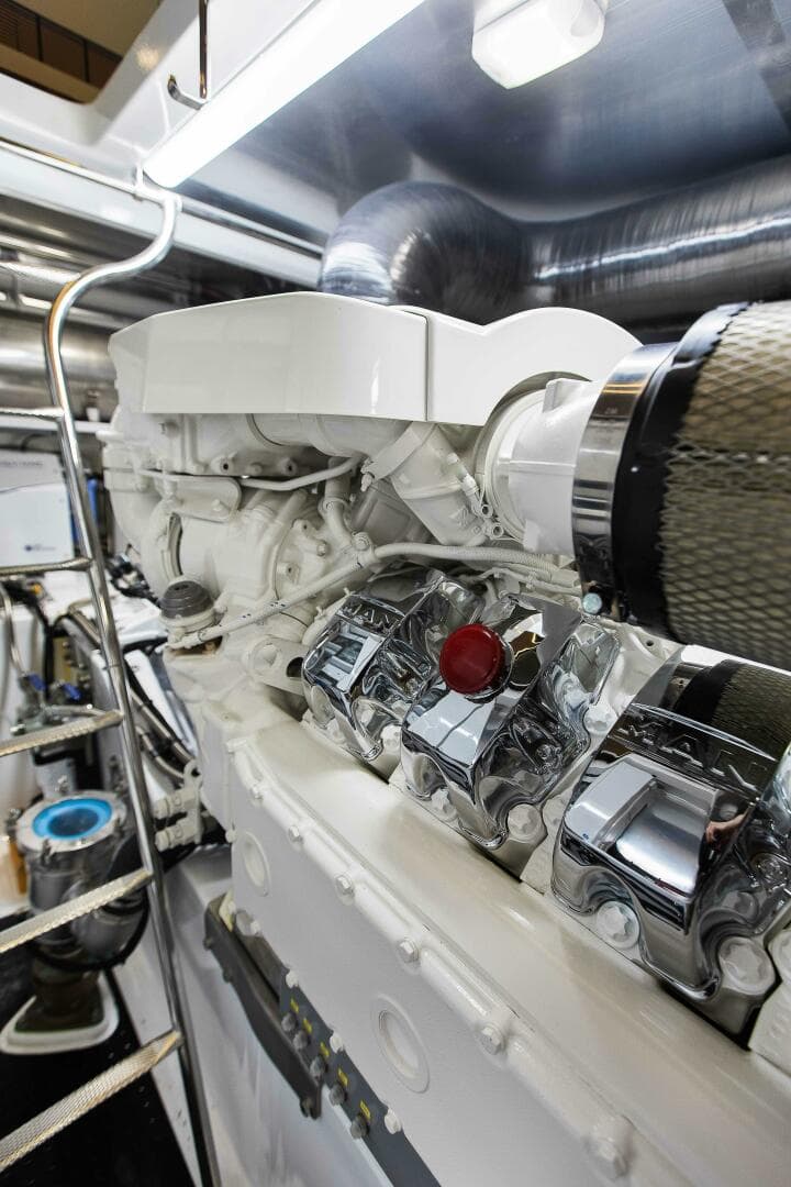 2021 Valder Yachts Power Cat — photo 24