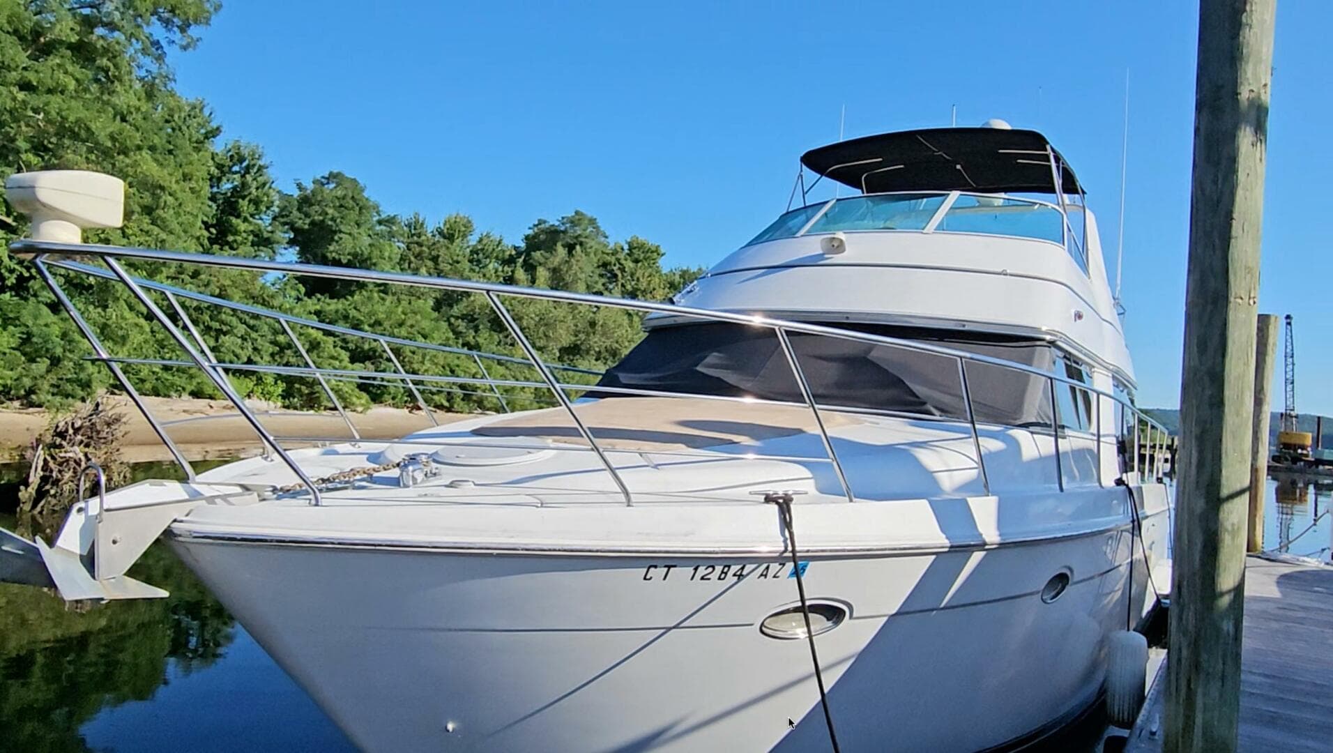 2000 Carver 450 Voyager — photo 1