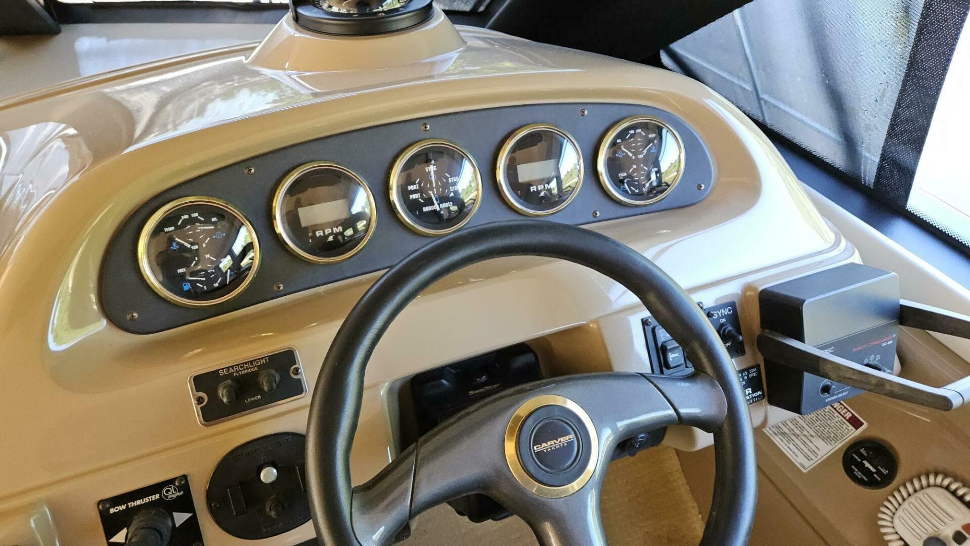 2000 Carver 450 Voyager — photo 26