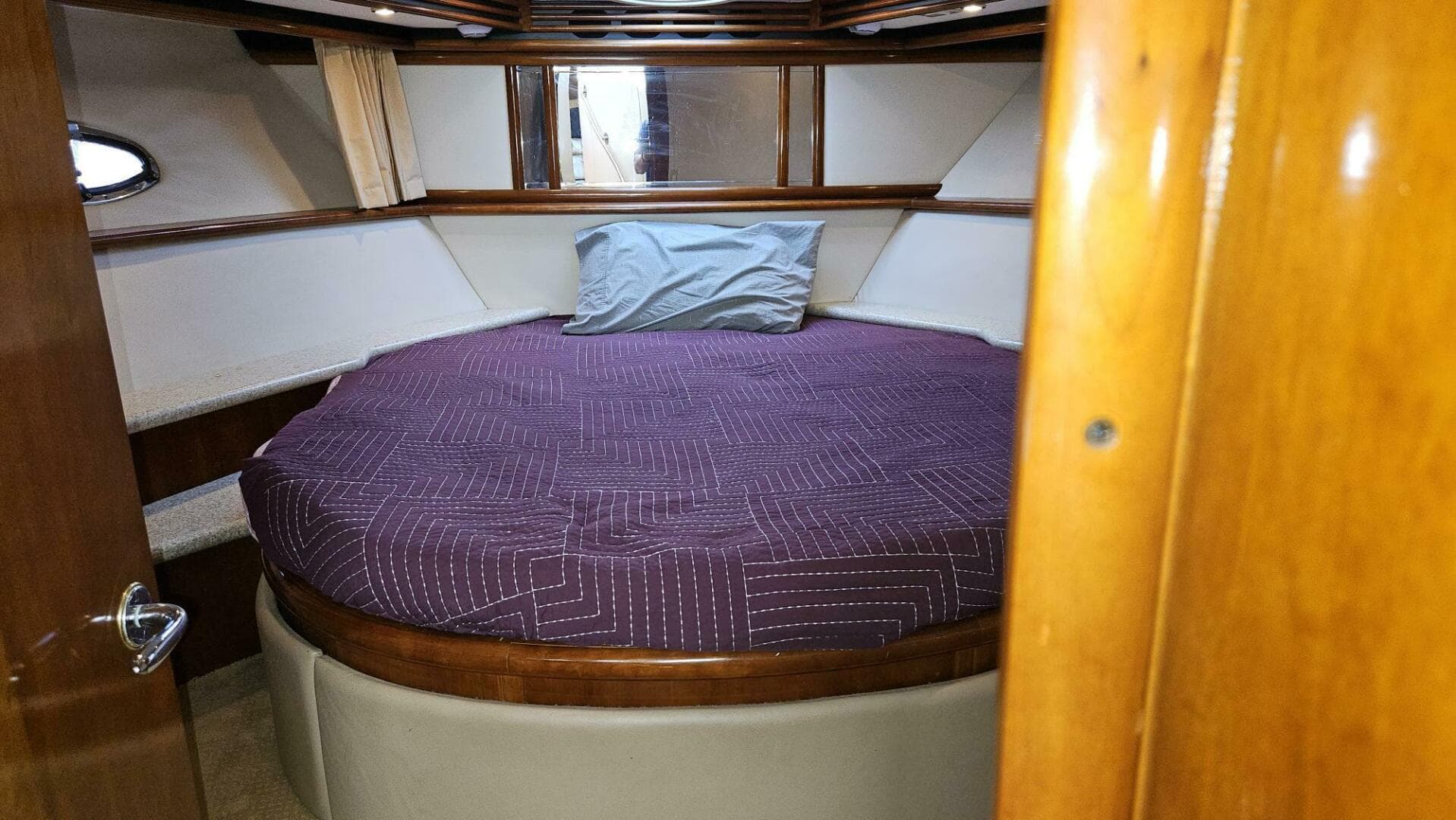 2000 Carver 450 Voyager — photo 7