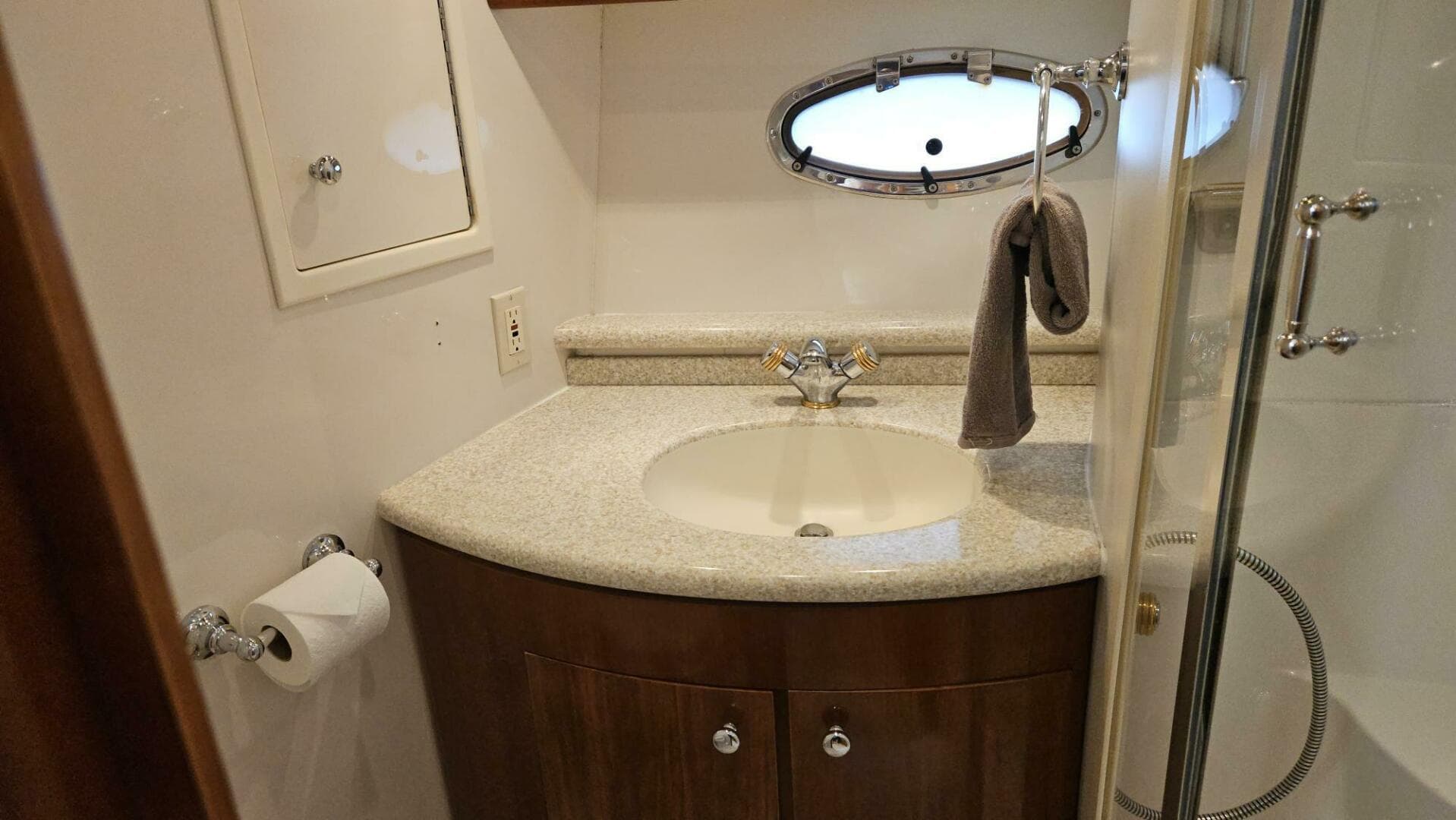 2000 Carver 450 Voyager — photo 17