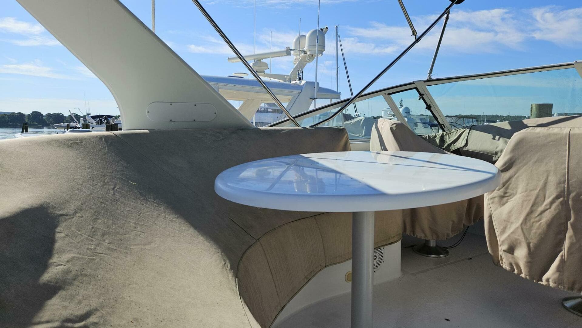 2000 Carver 450 Voyager — photo 29