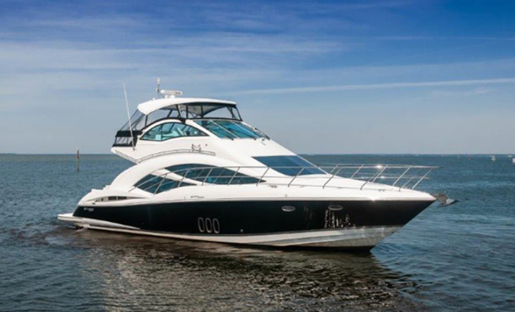 2006 Cruisers Yachts 477 Sport Sedan — photo 1