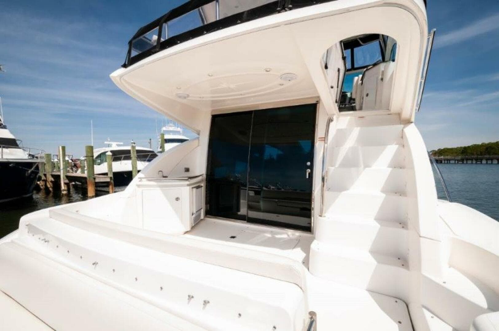 2006 Cruisers Yachts 477 Sport Sedan — photo 30