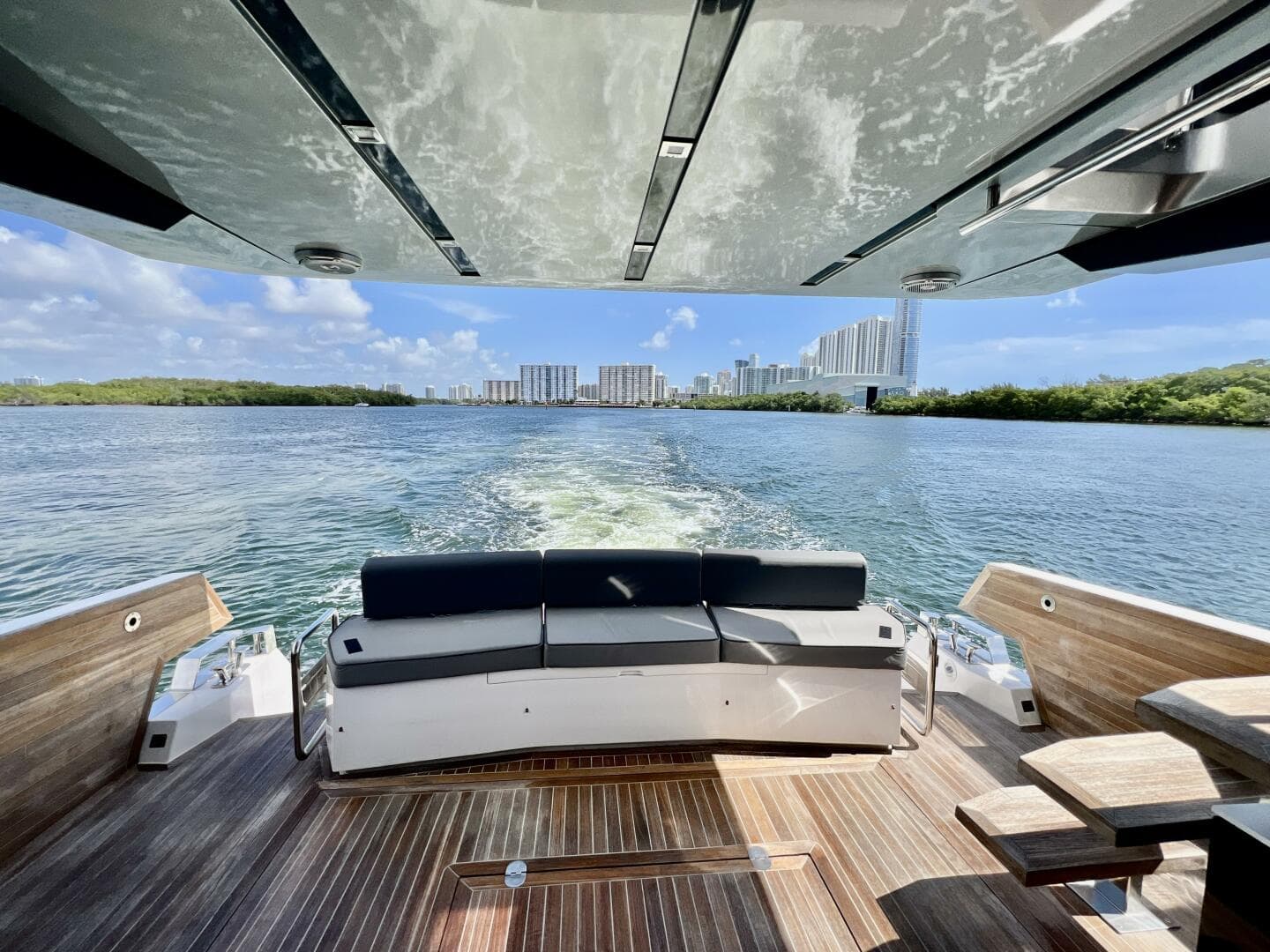 2022 Okean Flybridge 50 — photo 30