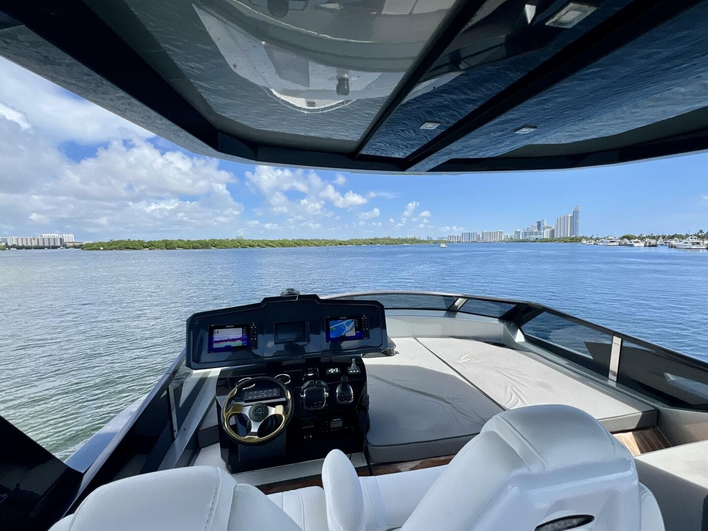 2022 Okean Flybridge 50 — photo 36