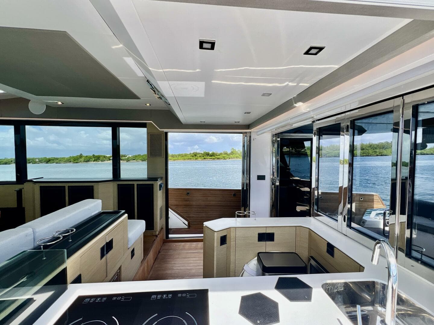 2022 Okean Flybridge 50 — photo 15