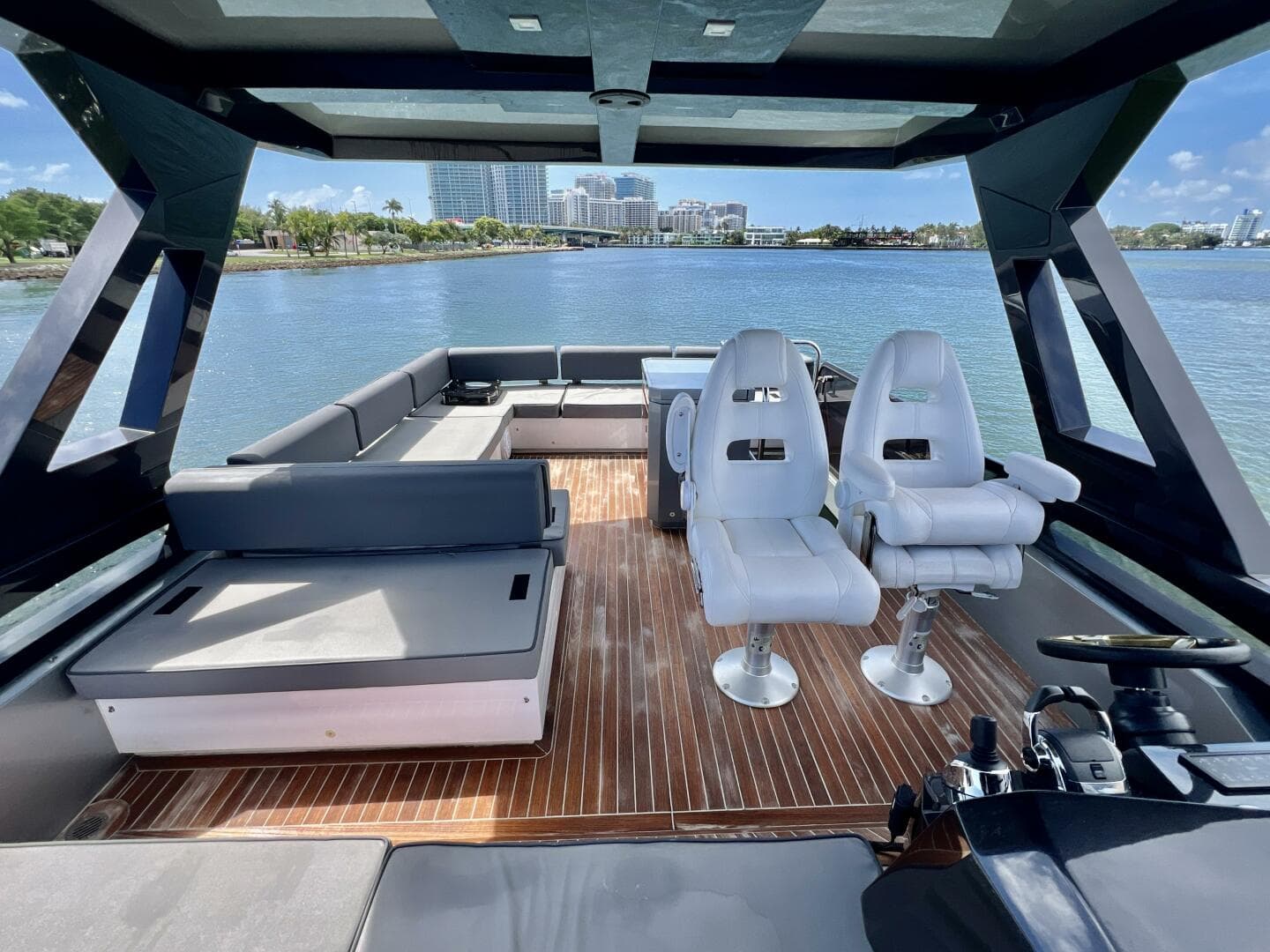 2022 Okean Flybridge 50 — photo 37