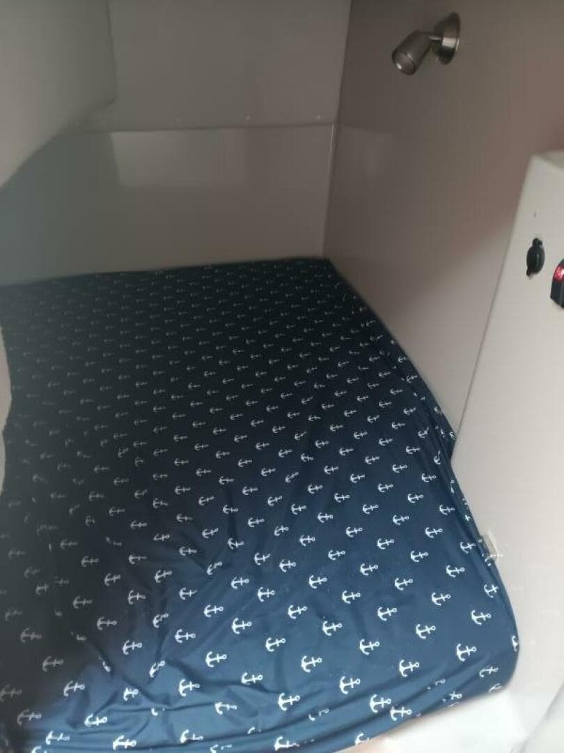 2010 Mariah 270 — photo 9