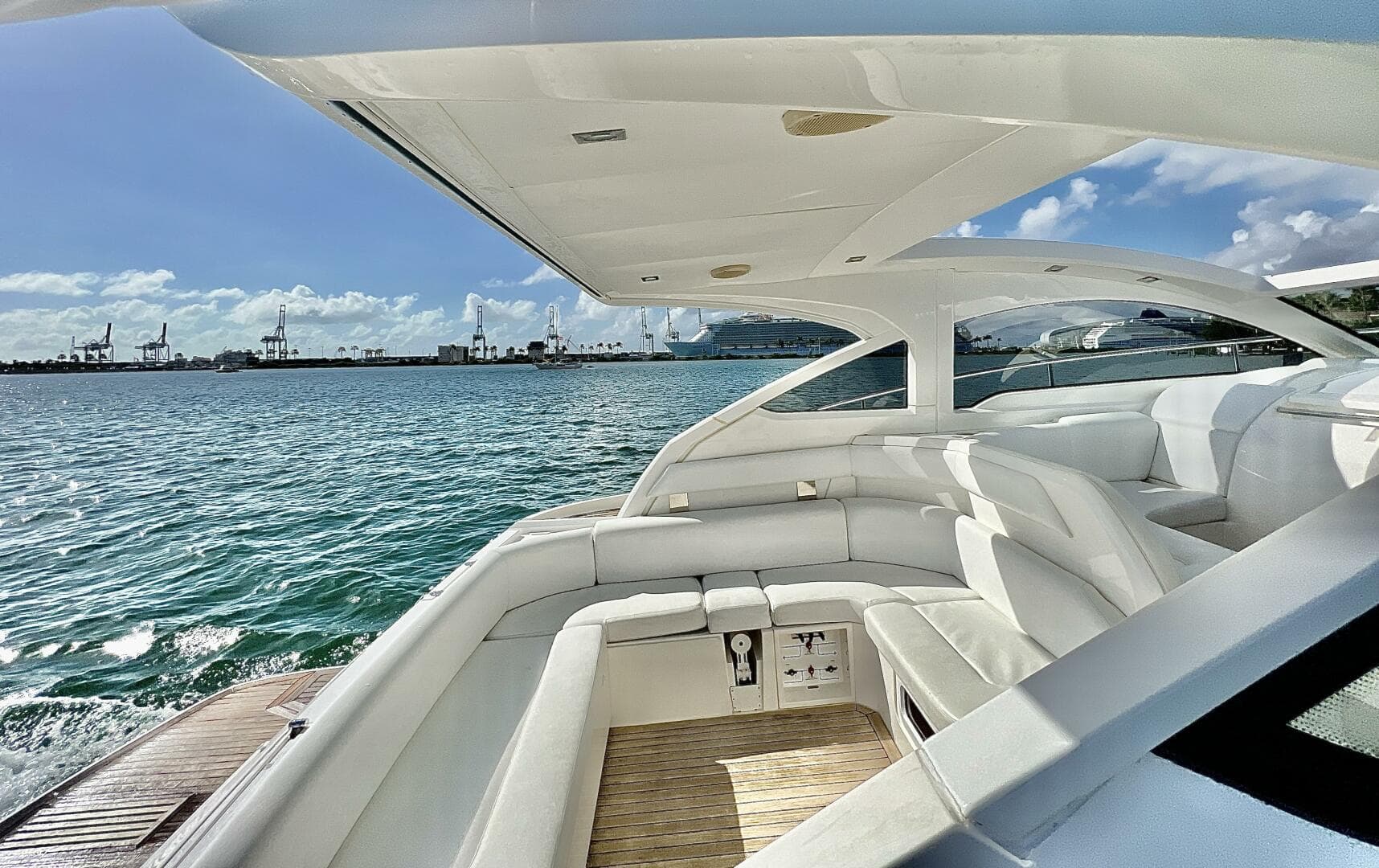 2014 Fairline Targa 38 Open — photo 31