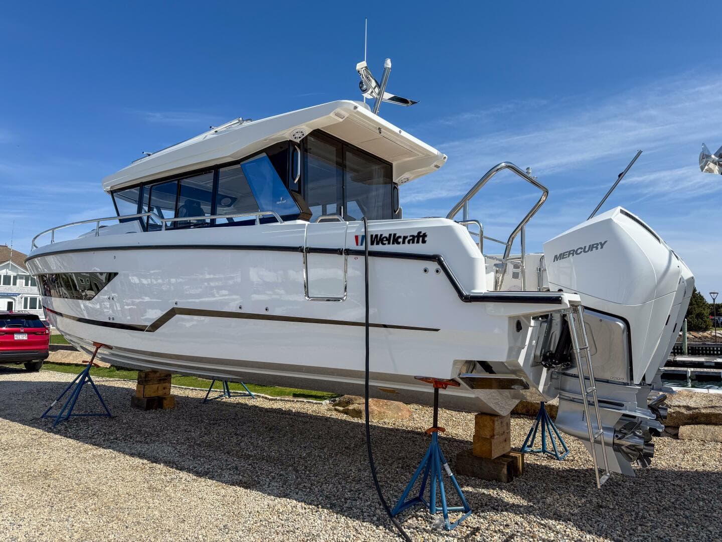 2025 Wellcraft 38 Explorer — photo 4