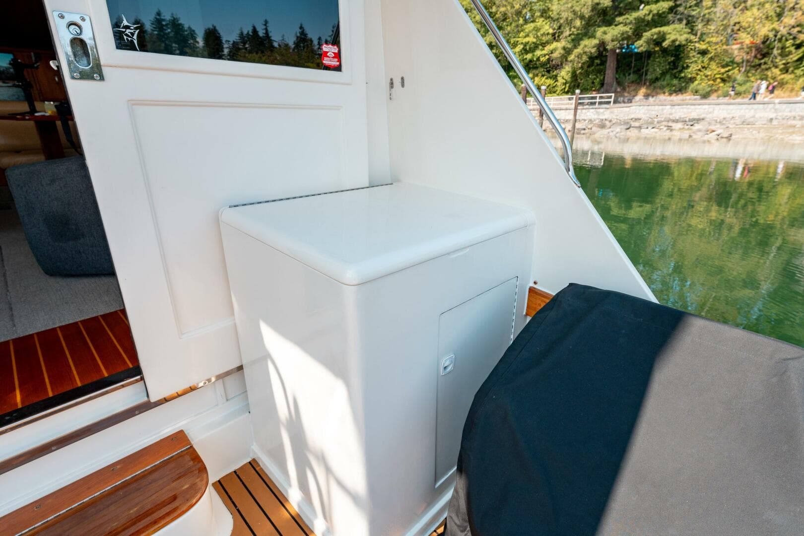 1985 Post 46 Convertible — photo 27