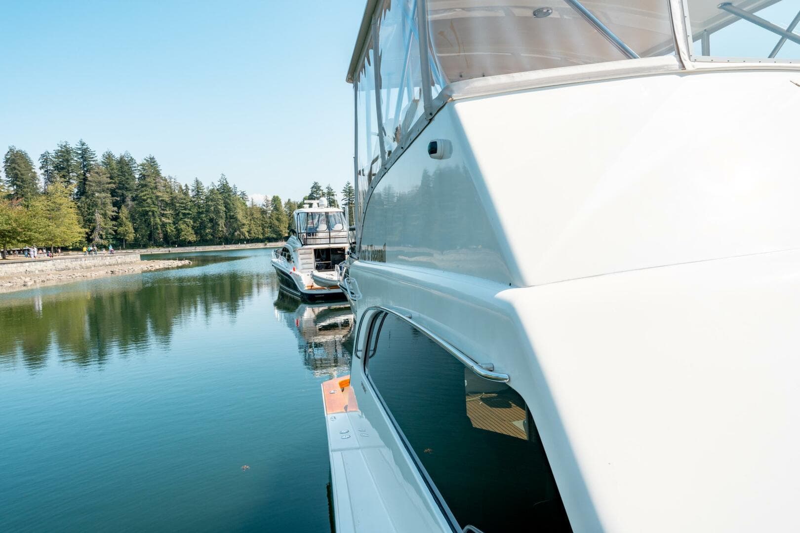 1985 Post 46 Convertible — photo 22