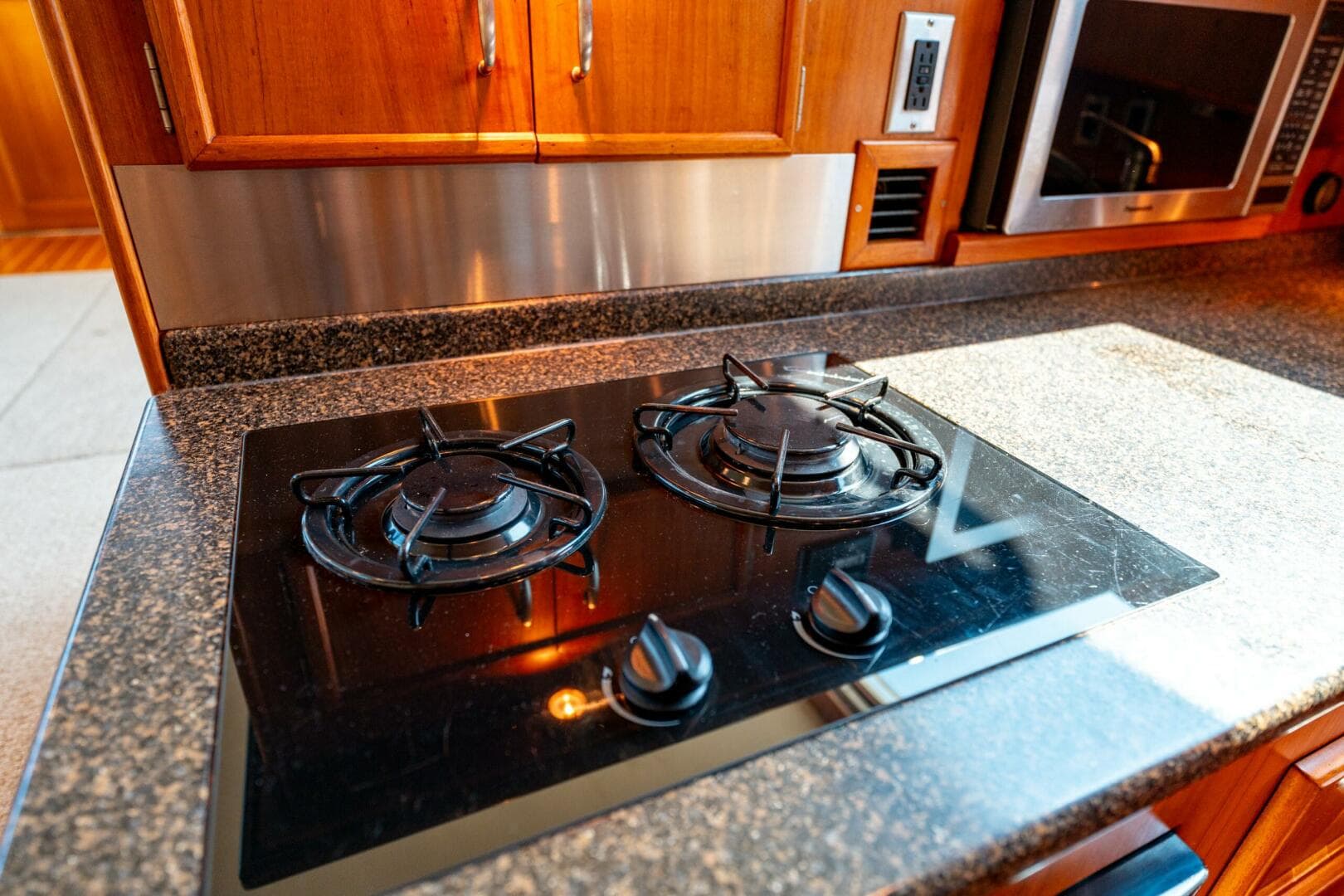 1985 Post 46 Convertible — photo 47