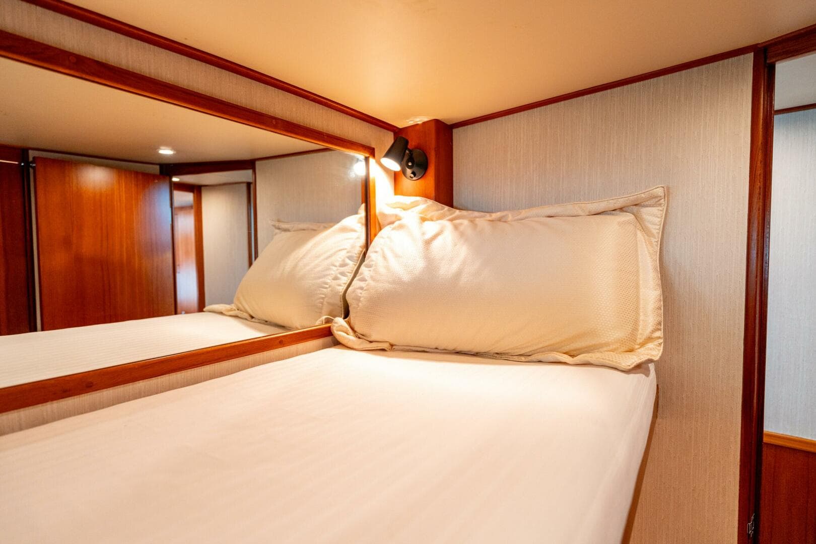 1985 Post 46 Convertible — photo 66