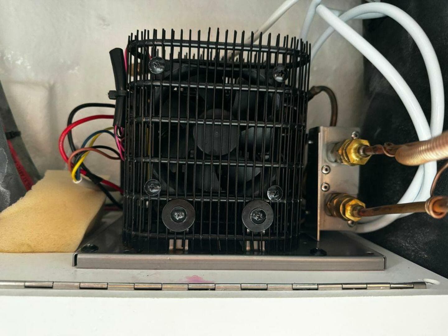 2019 Axopar 28 Cabin — photo 4