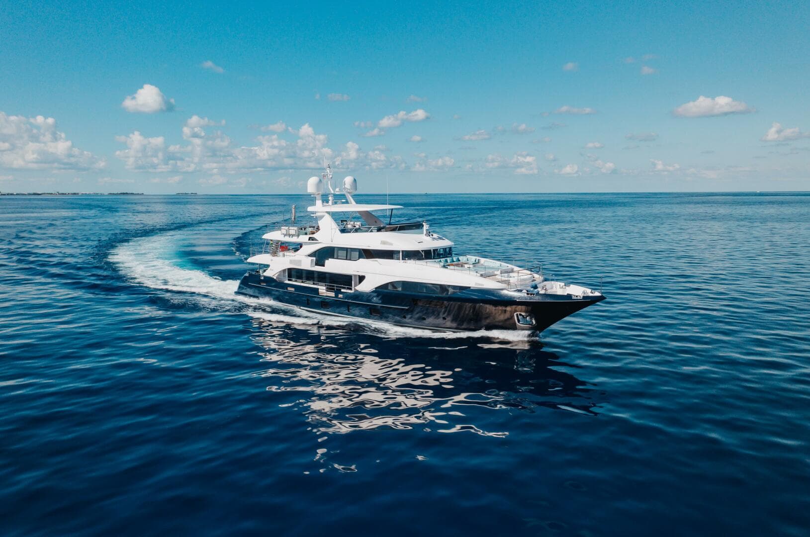 2016 Benetti Classic Supreme 132 — photo 42