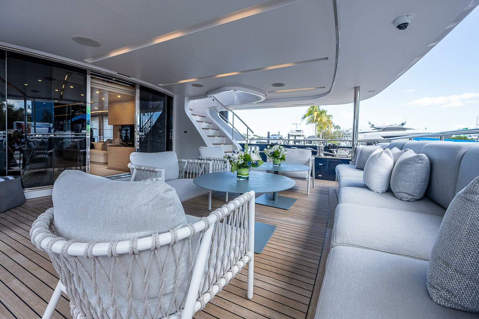 2016 Benetti Classic Supreme 132 — photo 6