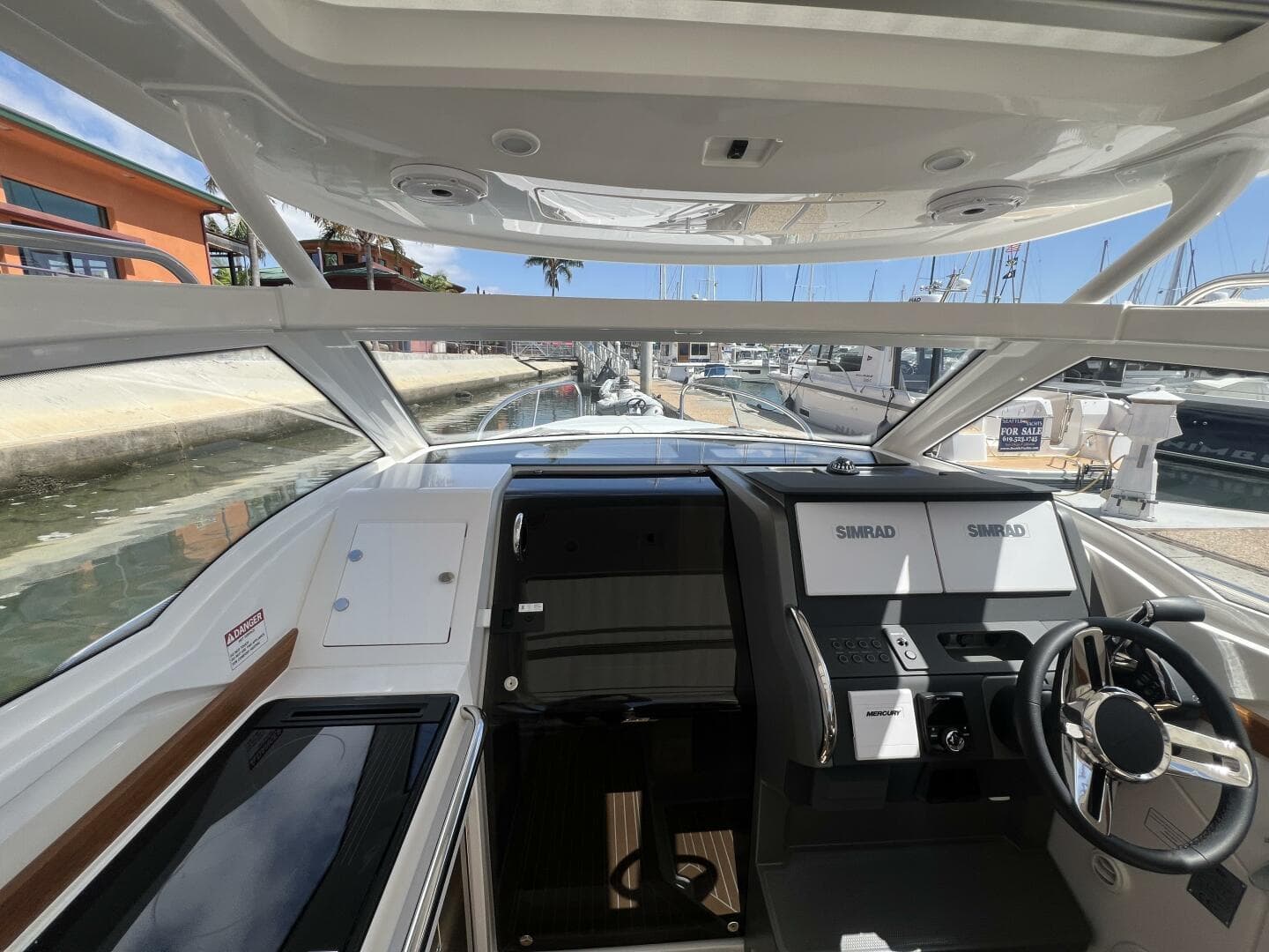 2024 Nimbus W9 — photo 10