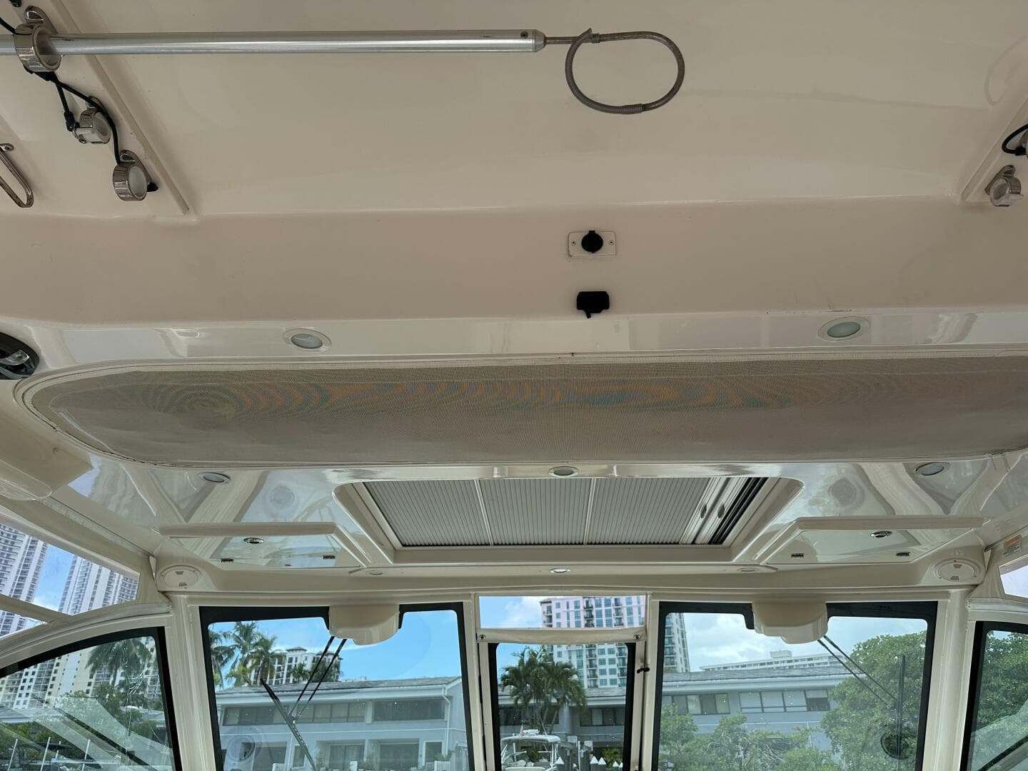 2017 Grady-White — photo 42