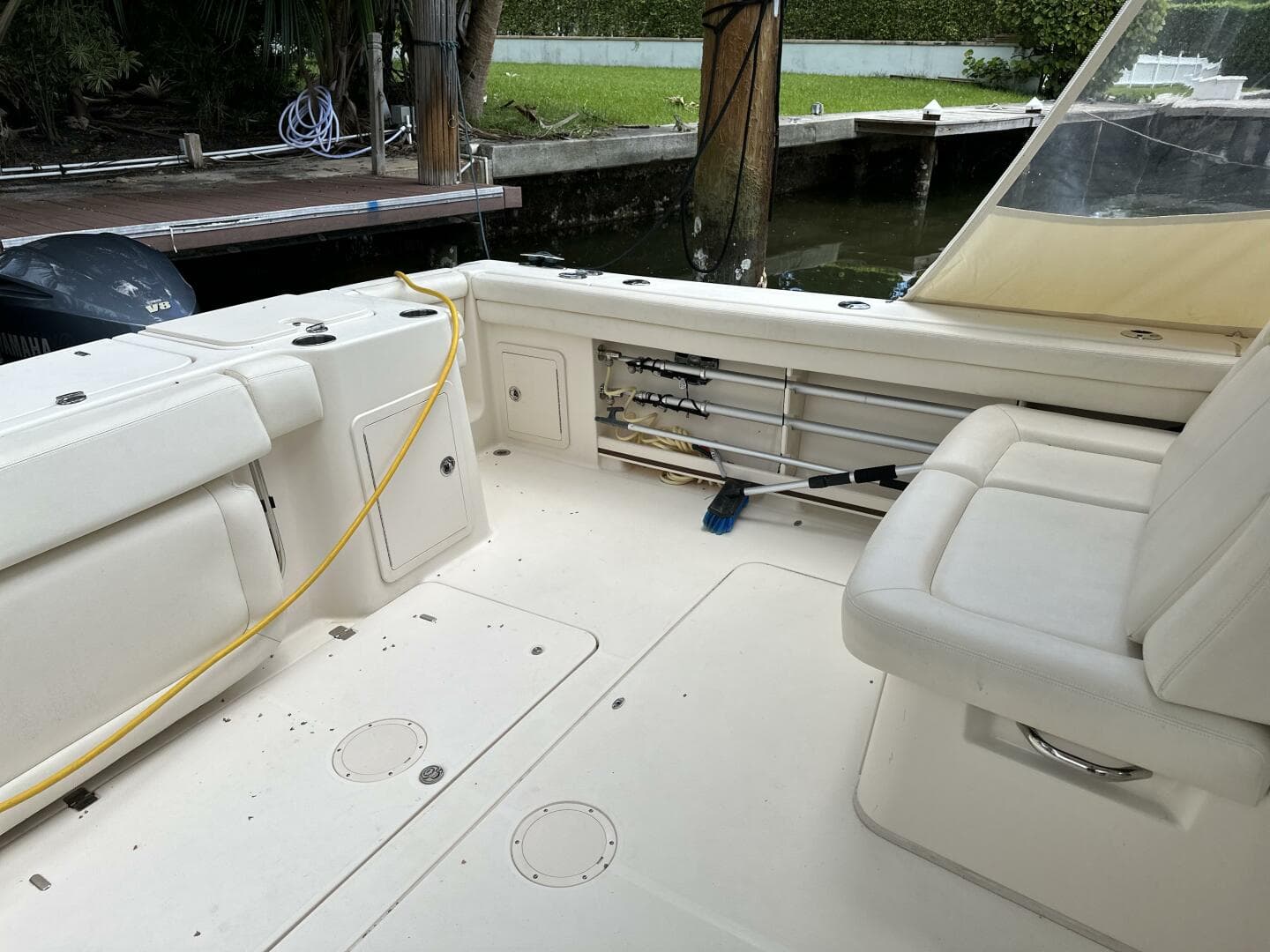 2017 Grady-White — photo 34