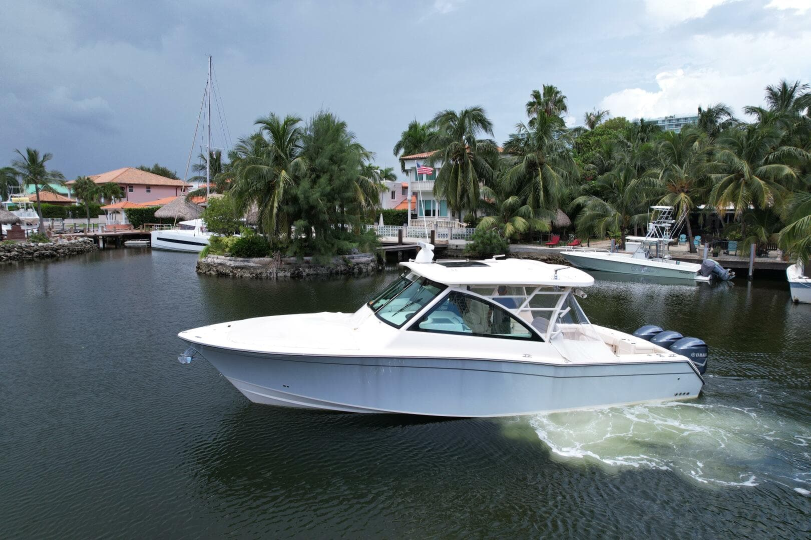 2017 Grady-White — photo 7