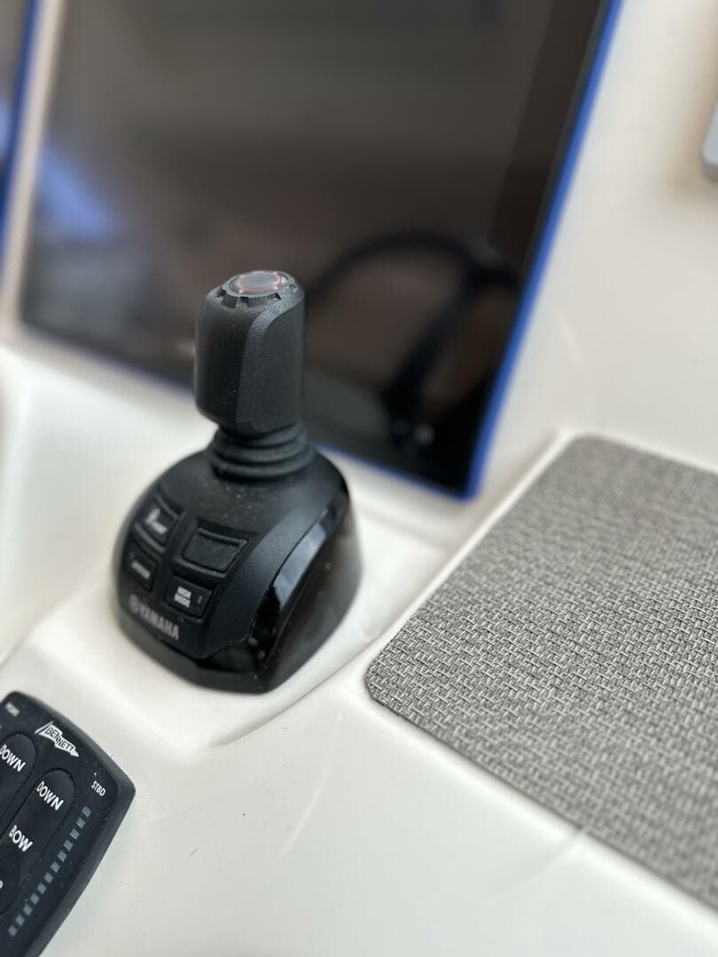 2017 Grady-White — photo 60