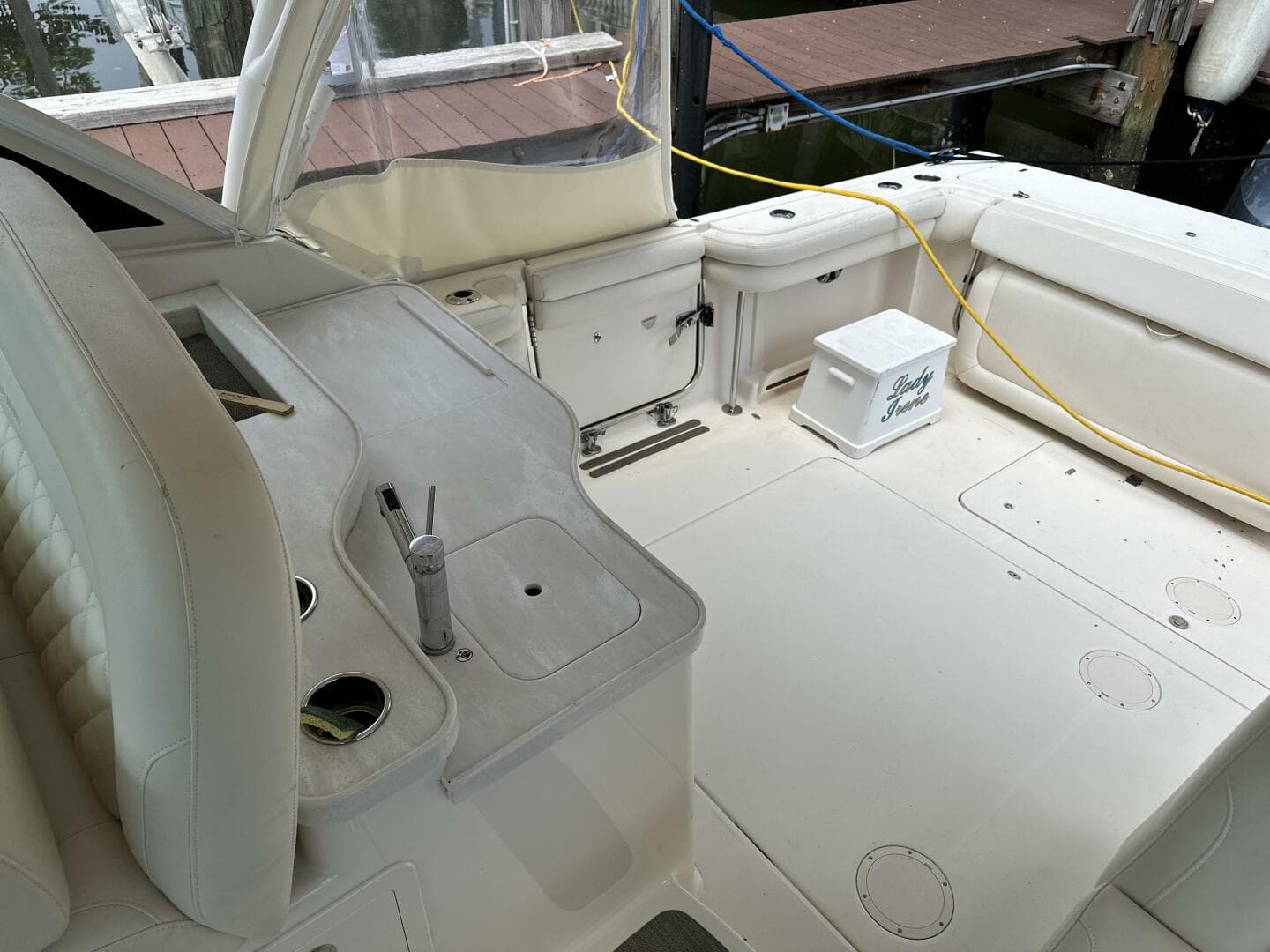 2017 Grady-White — photo 28