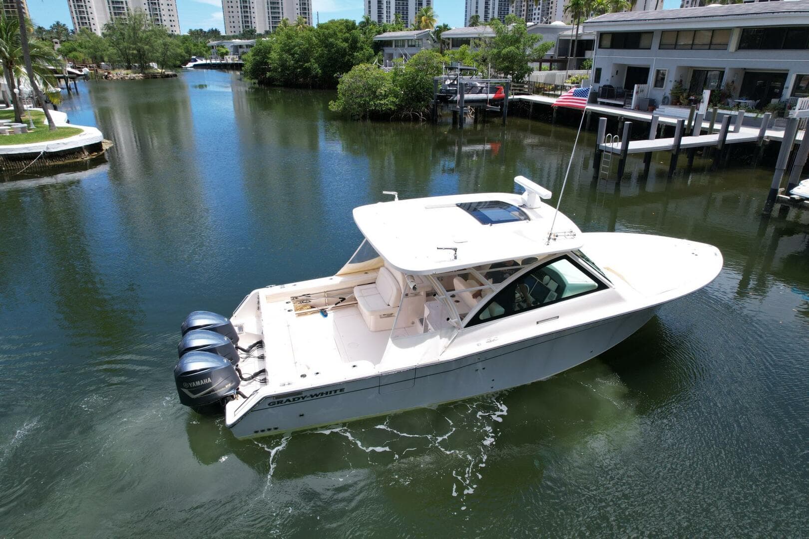 2017 Grady-White — photo 13