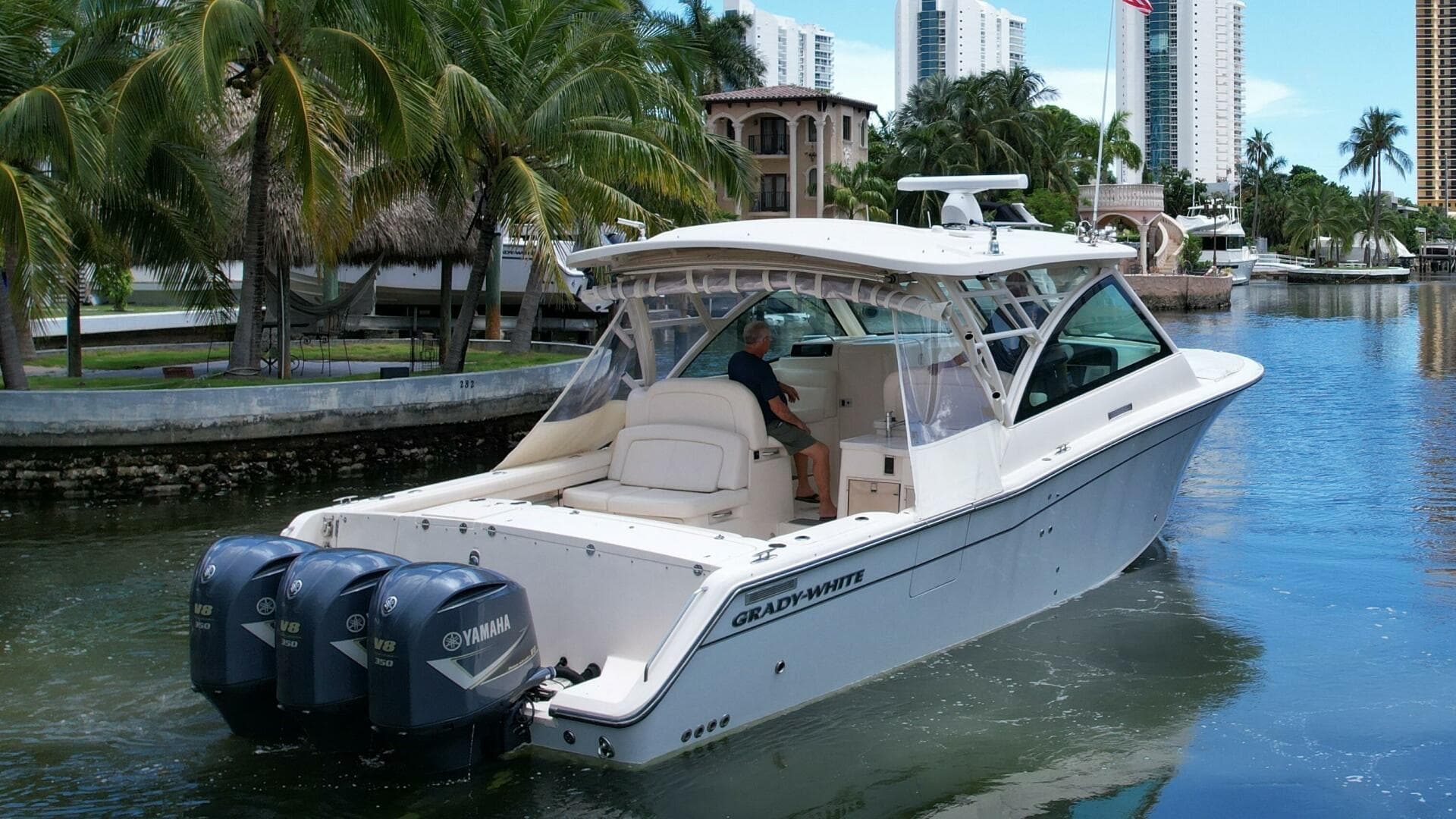 2017 Grady-White — photo 8