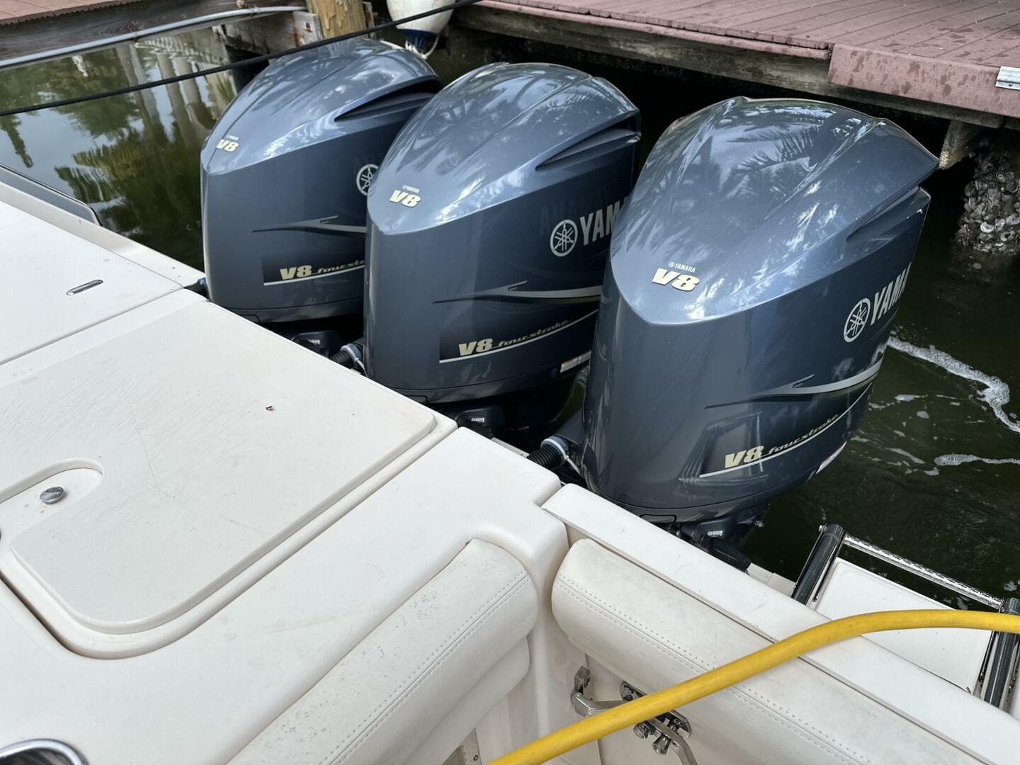 2017 Grady-White — photo 35