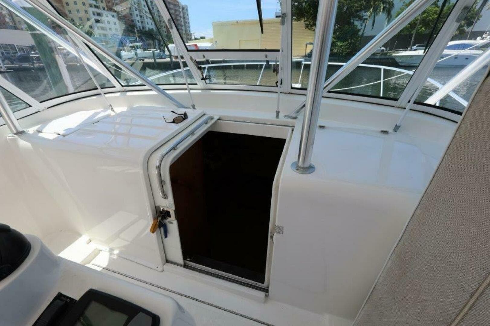 2007 Luhrs 32 Open — photo 13