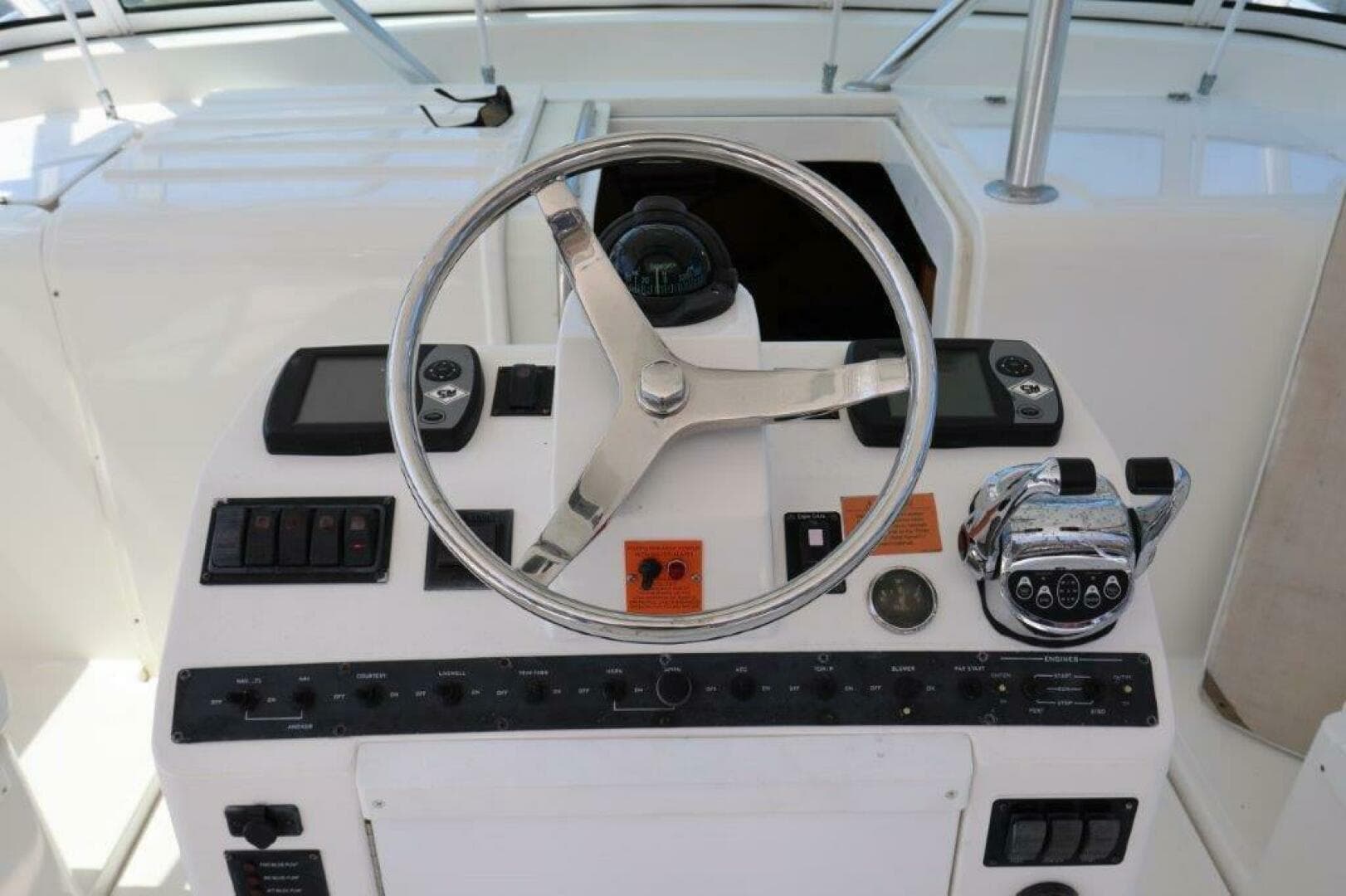 2007 Luhrs 32 Open — photo 10