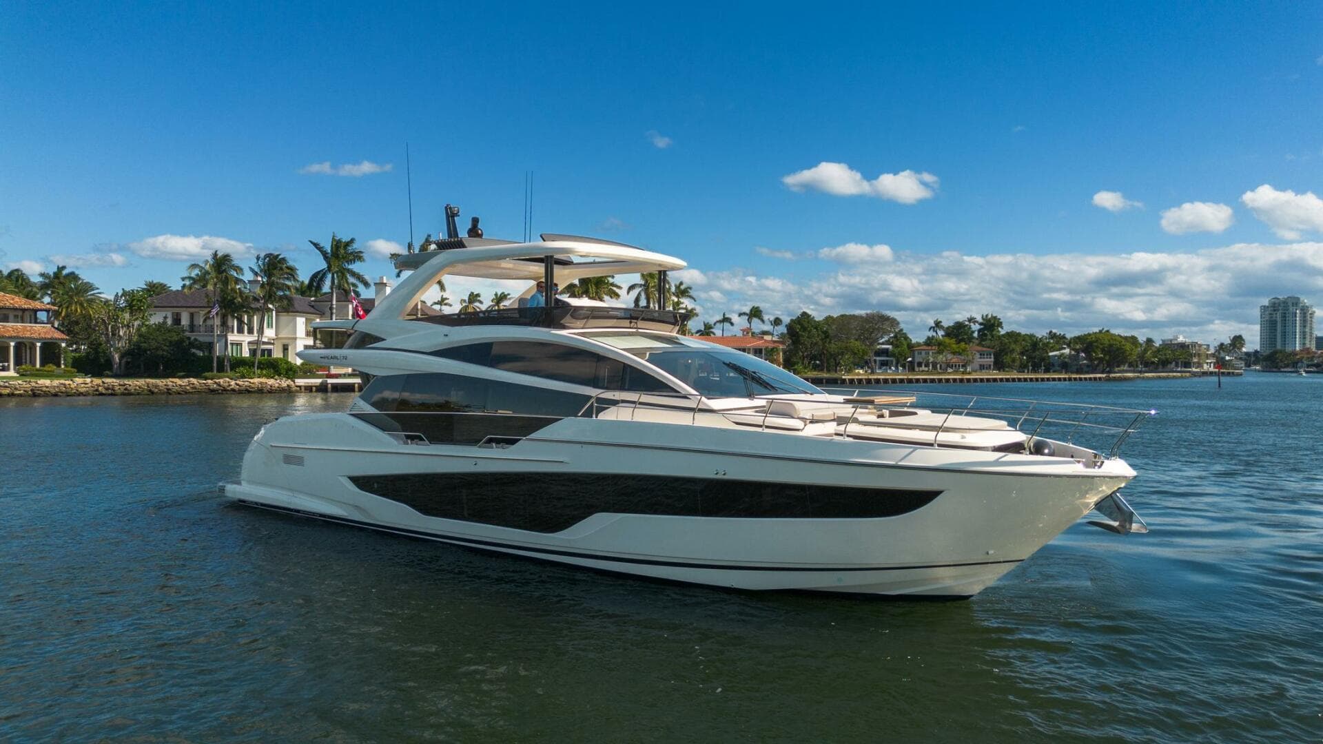 2025 Pearl 72 — photo 52