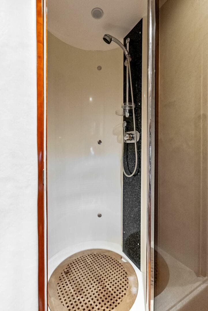 2001 Sunseeker Predator — photo 46