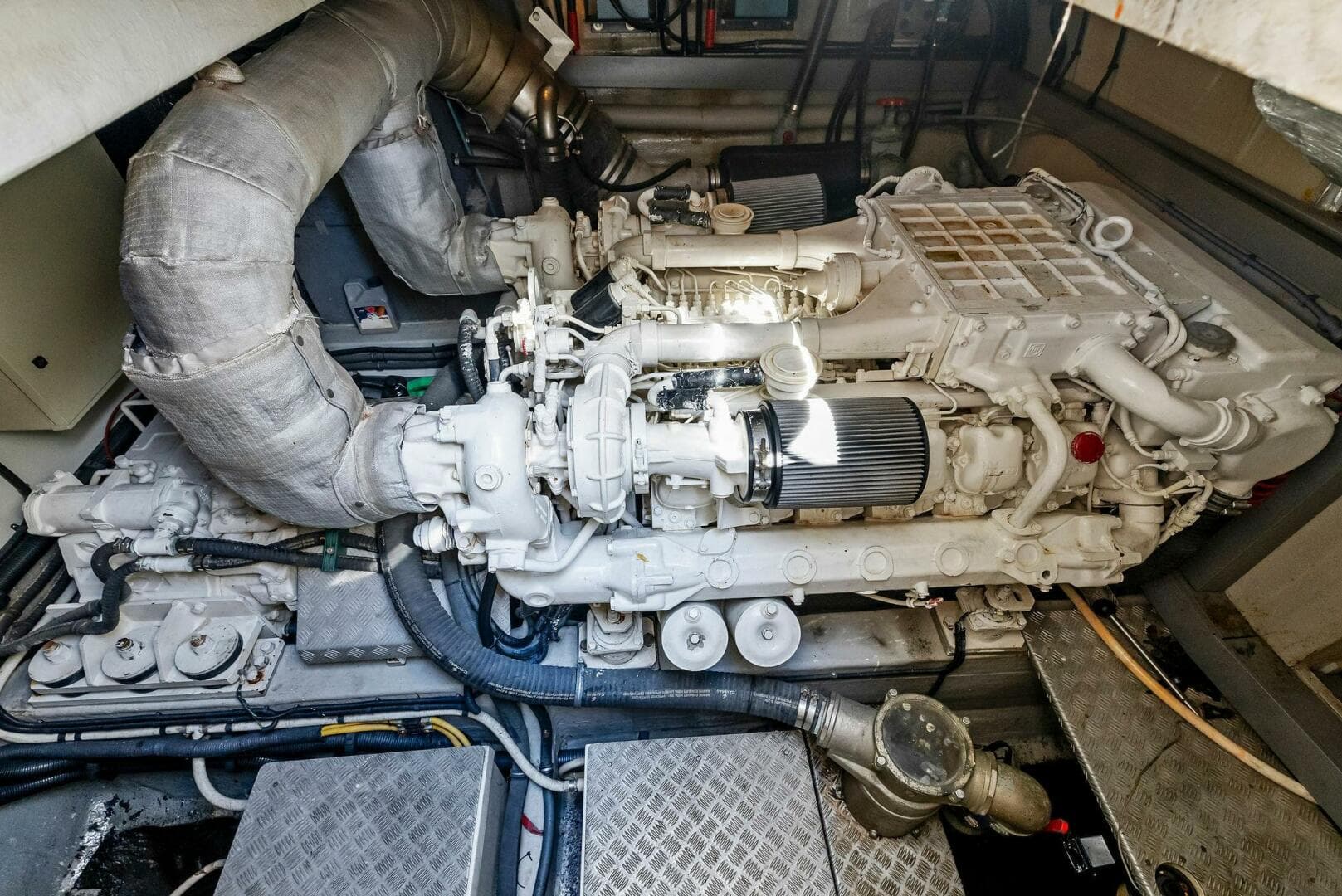 2001 Sunseeker Predator — photo 59